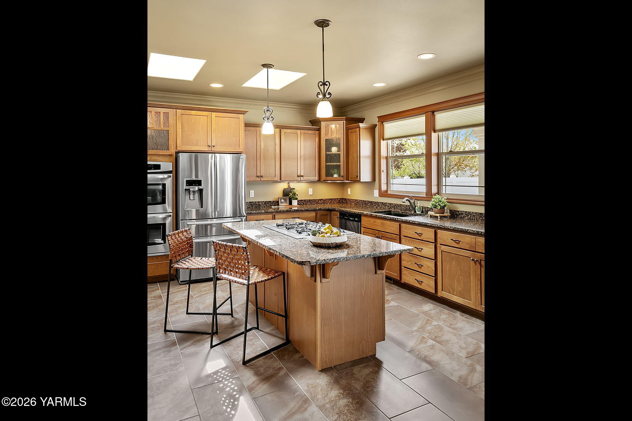 214 S 92nd Ave