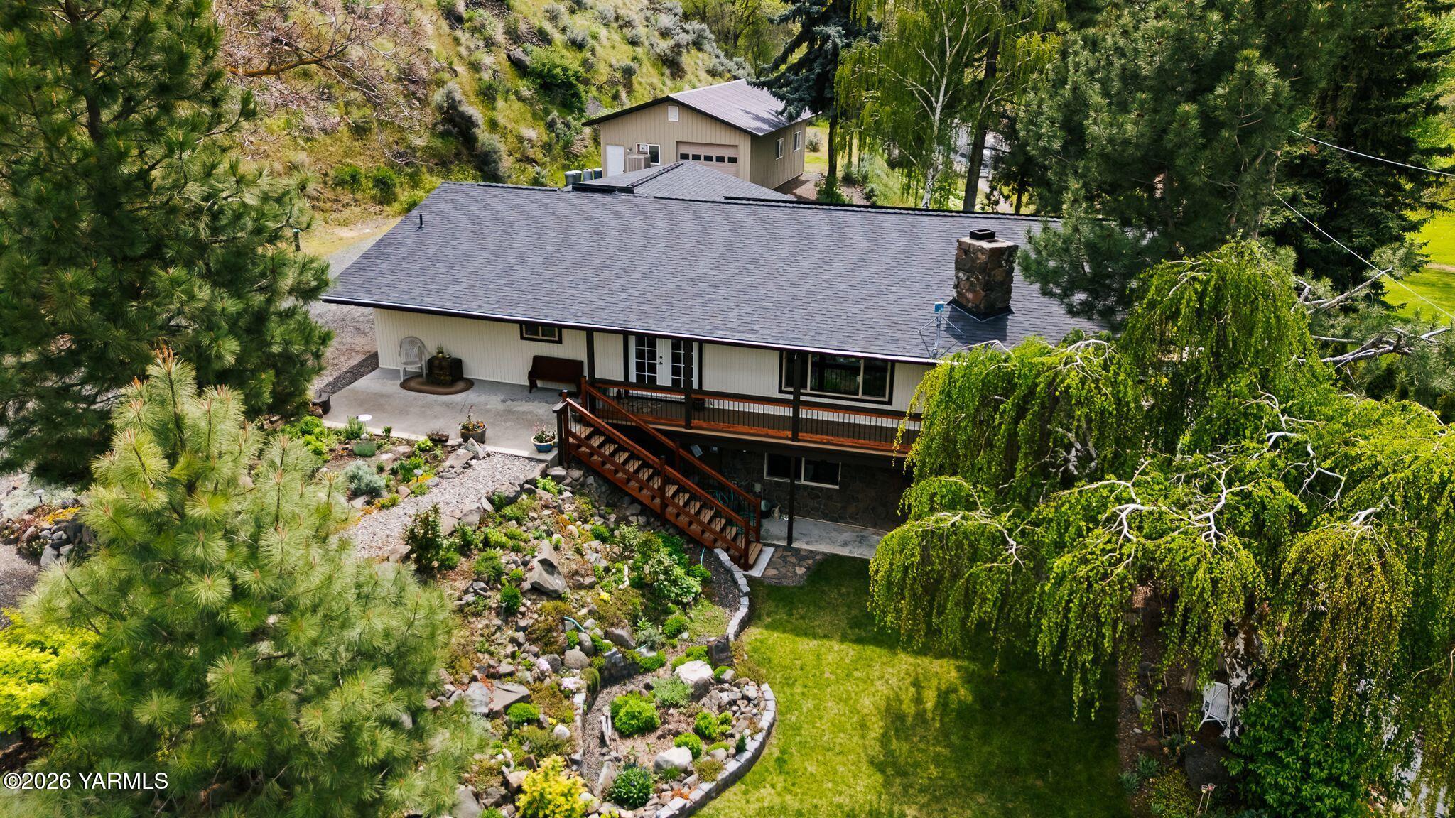 472 Vista Ln