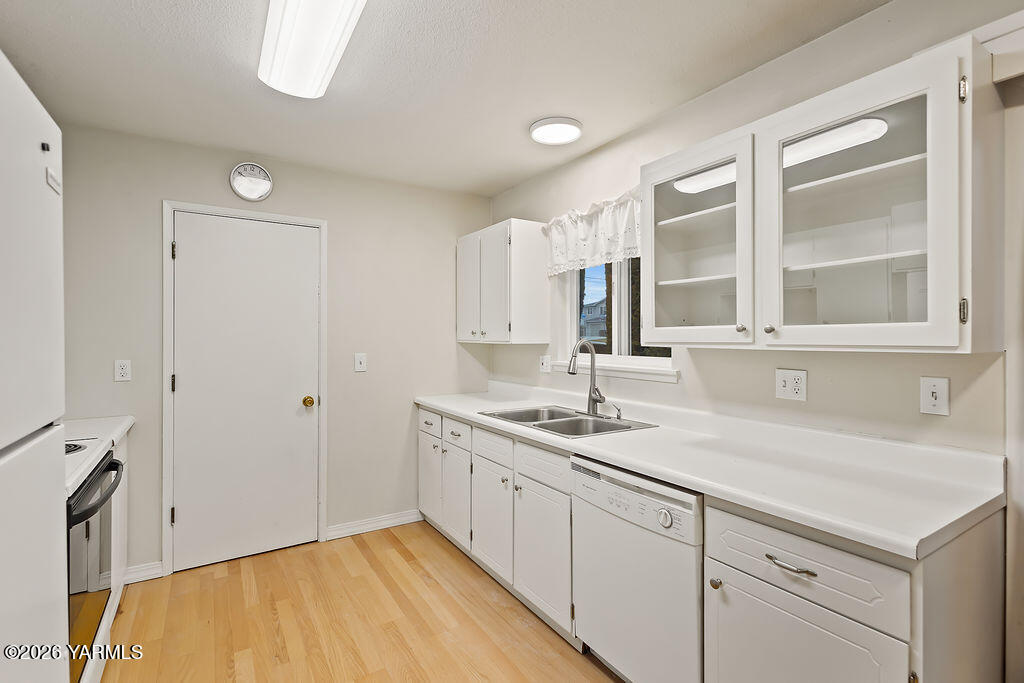 7610 Summitview Ave Unit: 11