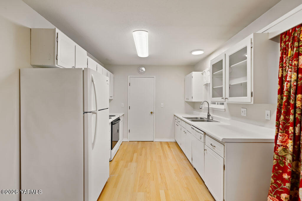7610 Summitview Ave Unit: 11