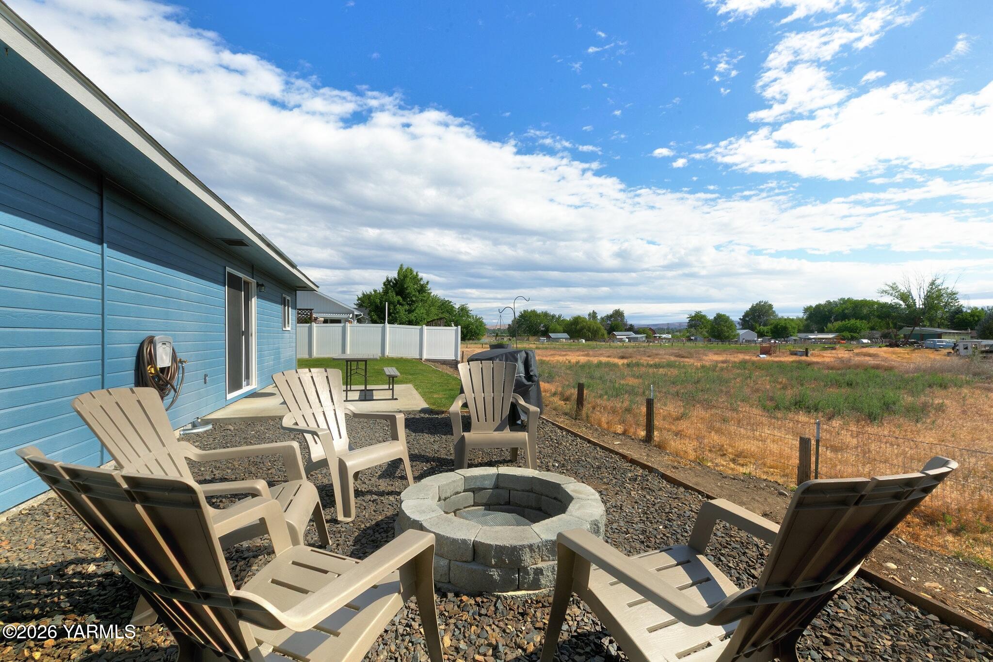 2013 S 54th Ave
