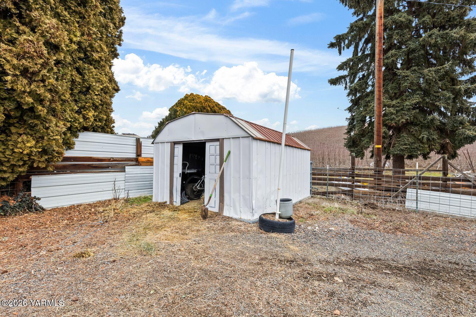 651 Pleasant Valley Rd