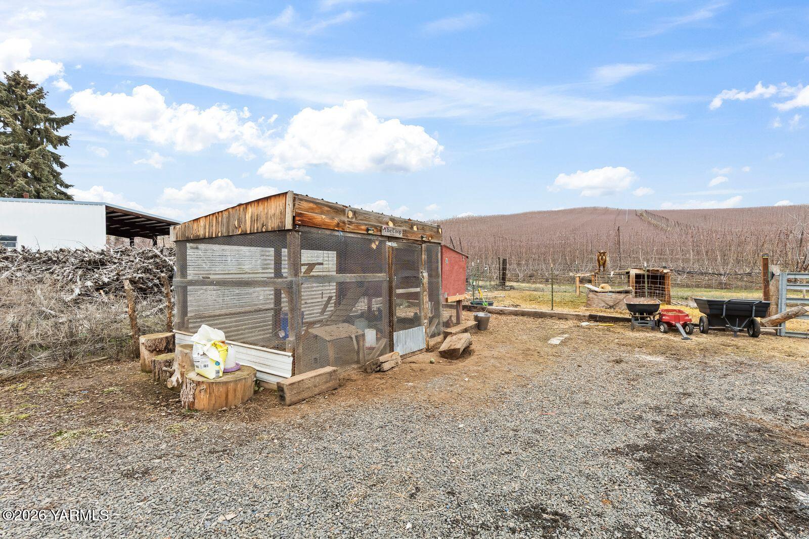 651 Pleasant Valley Rd