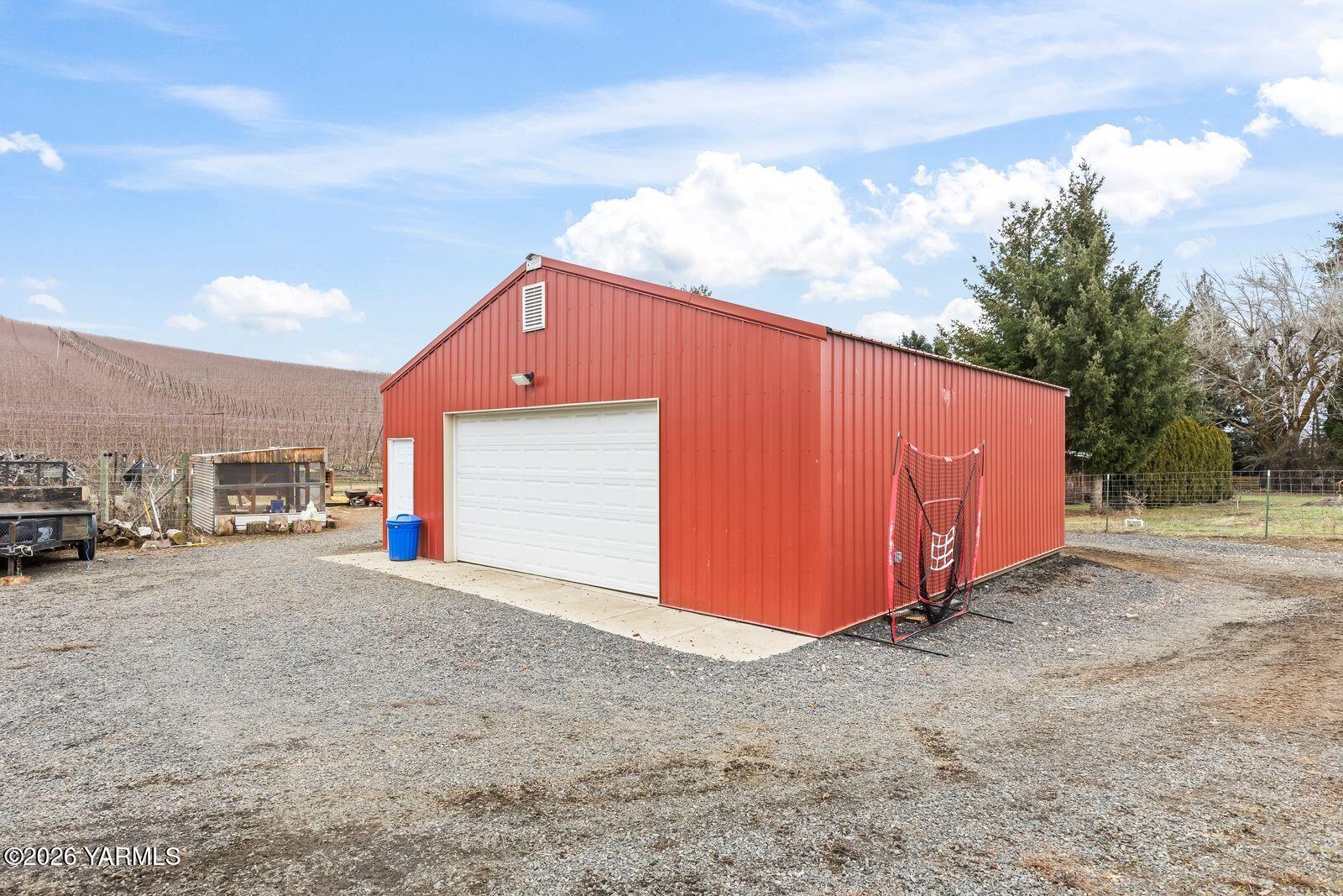 651 Pleasant Valley Rd