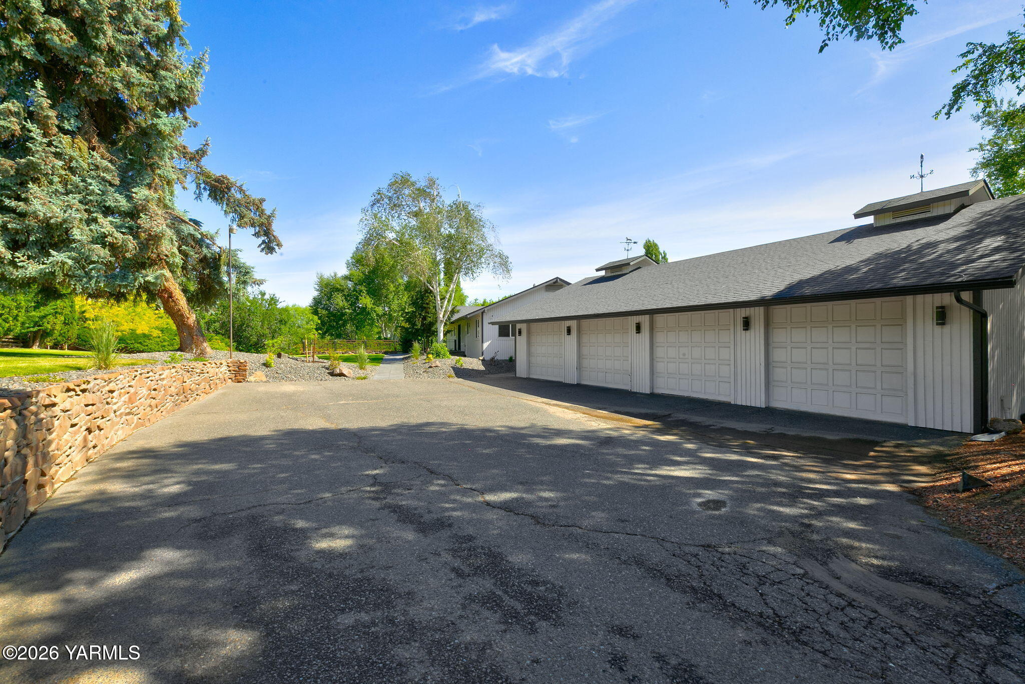1953 Crusher Canyon Rd
