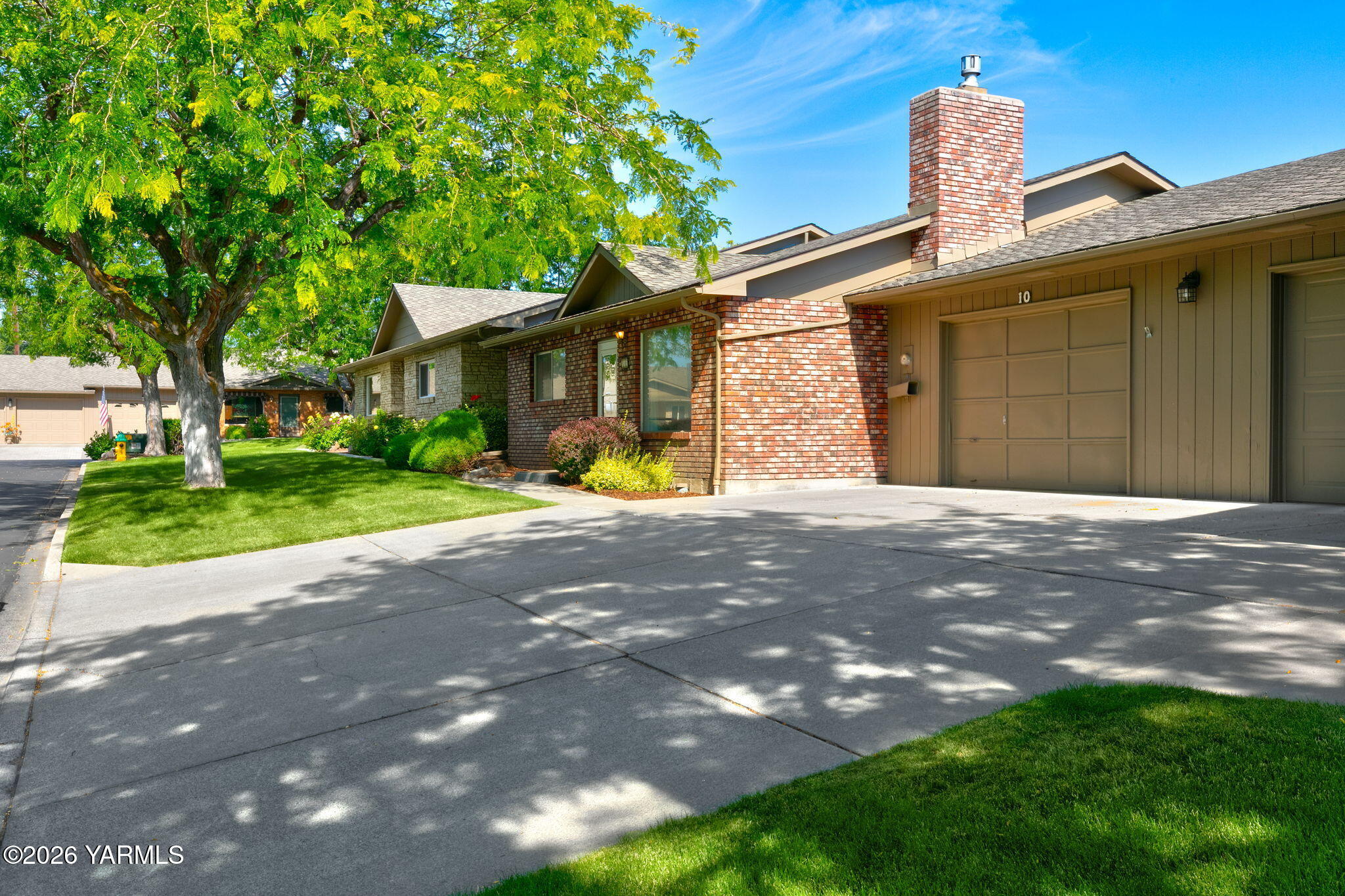 5910 W Lincoln Ave Unit: 10