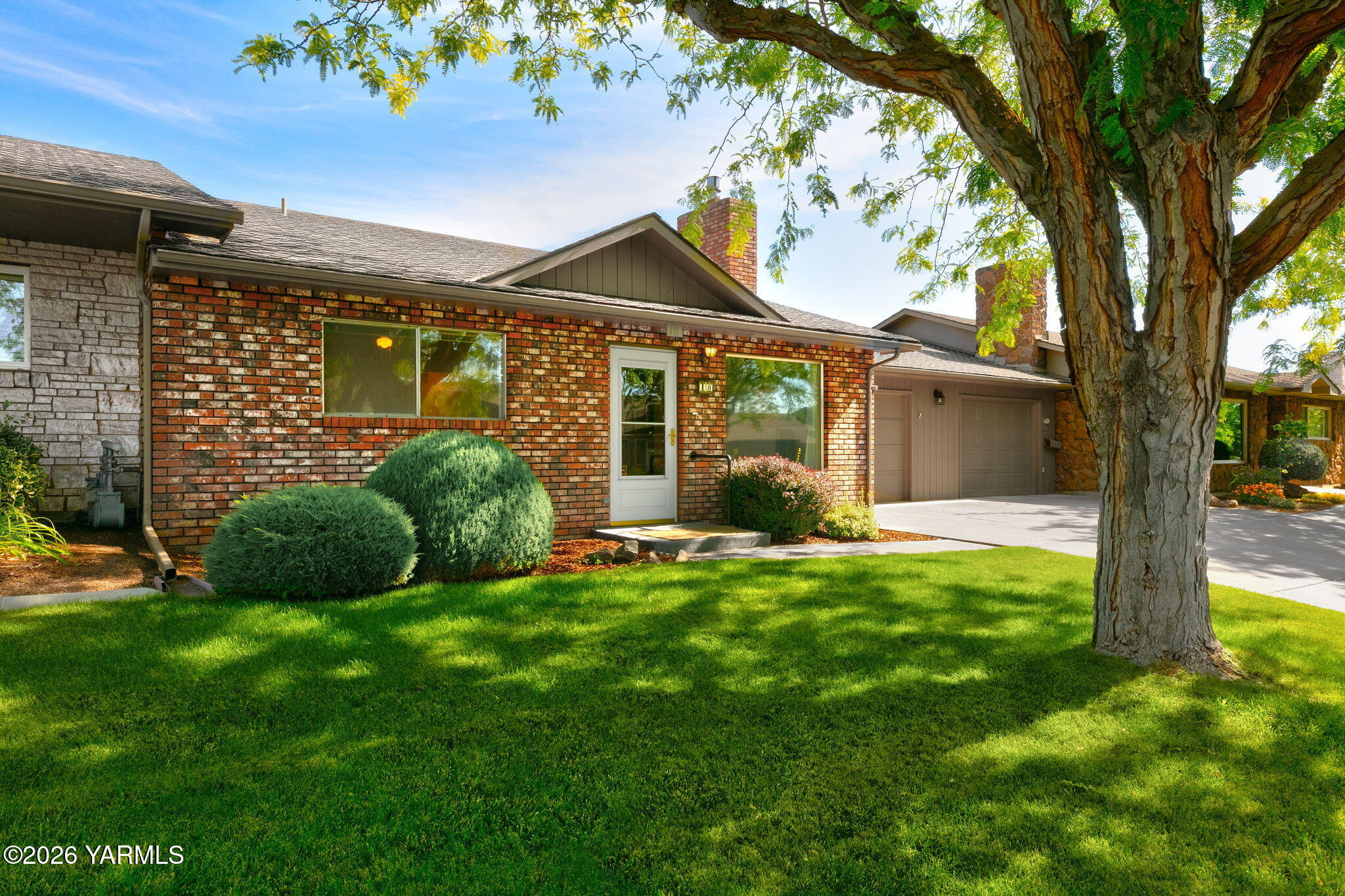 5910 W Lincoln Ave Unit: 10
