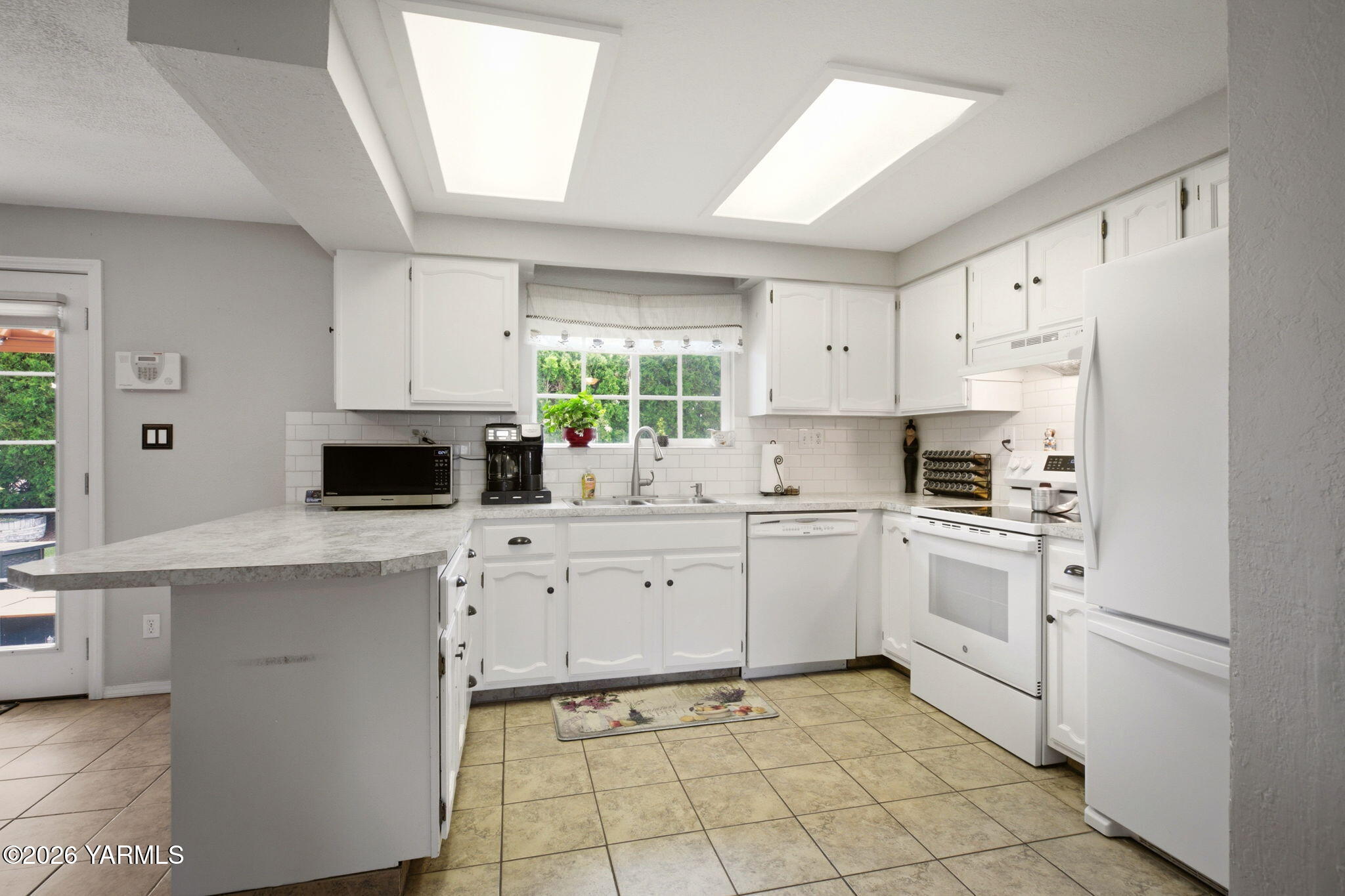1607 Valley West Ave