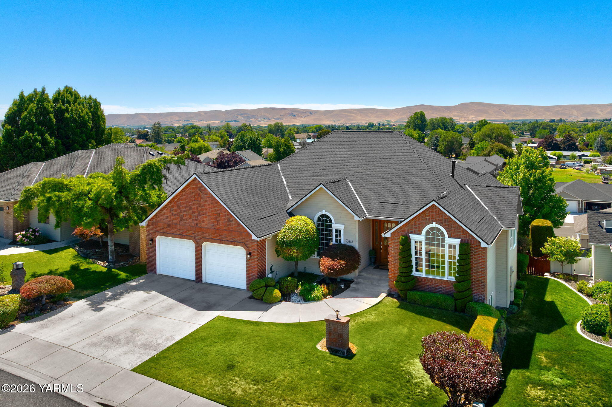 7508 Meadow Ln