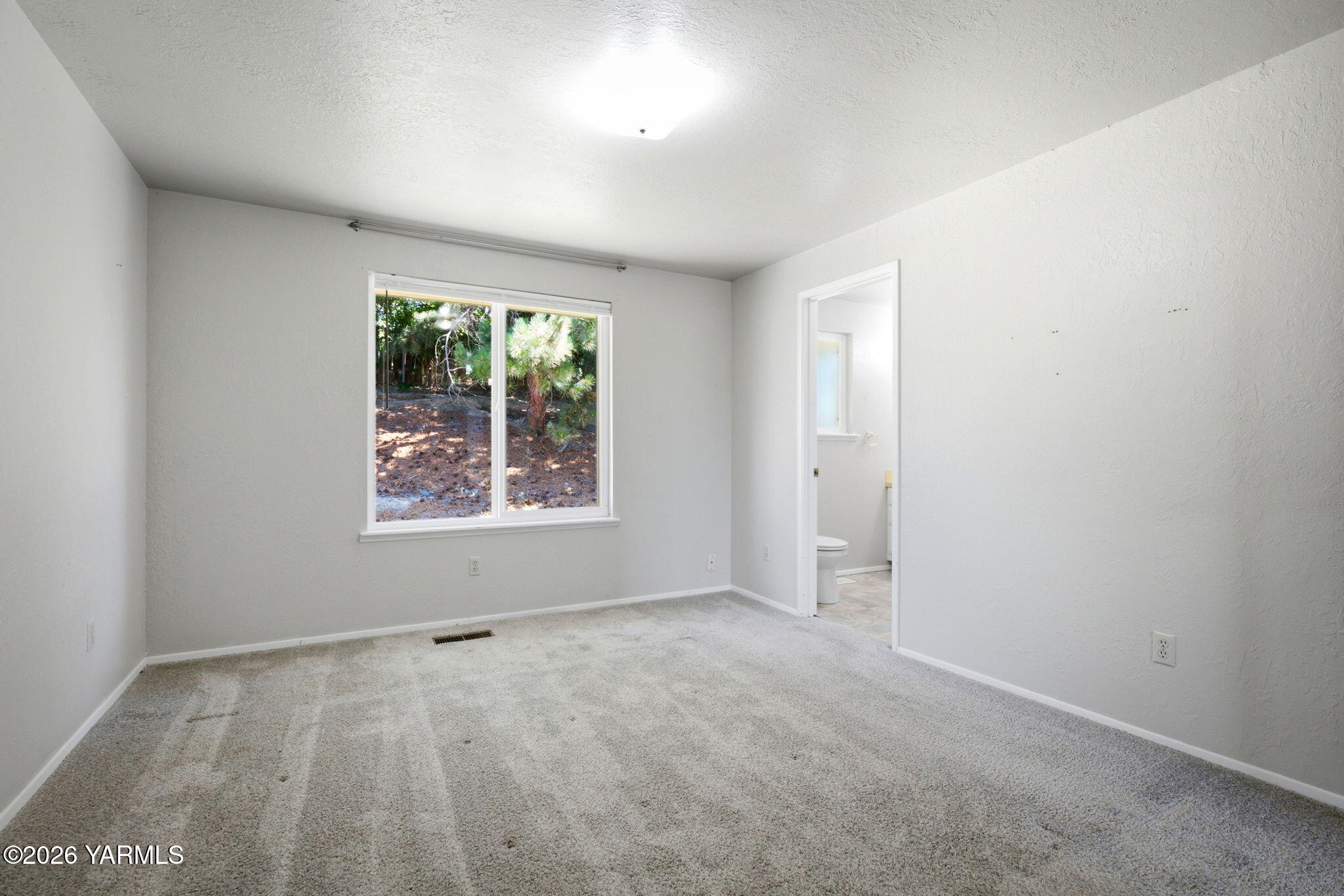 5303 N Sky Vista Ave