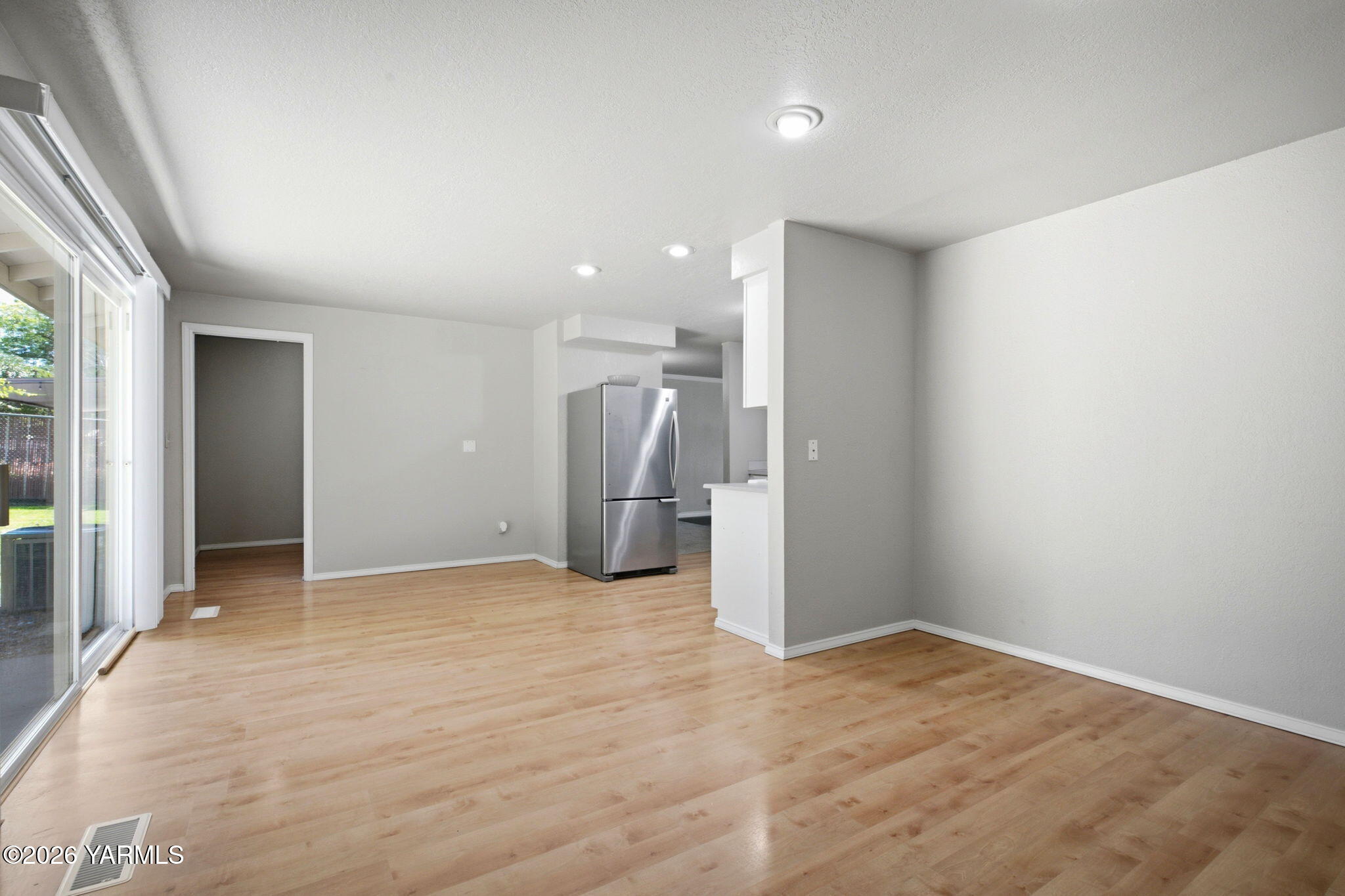 5303 N Sky Vista Ave