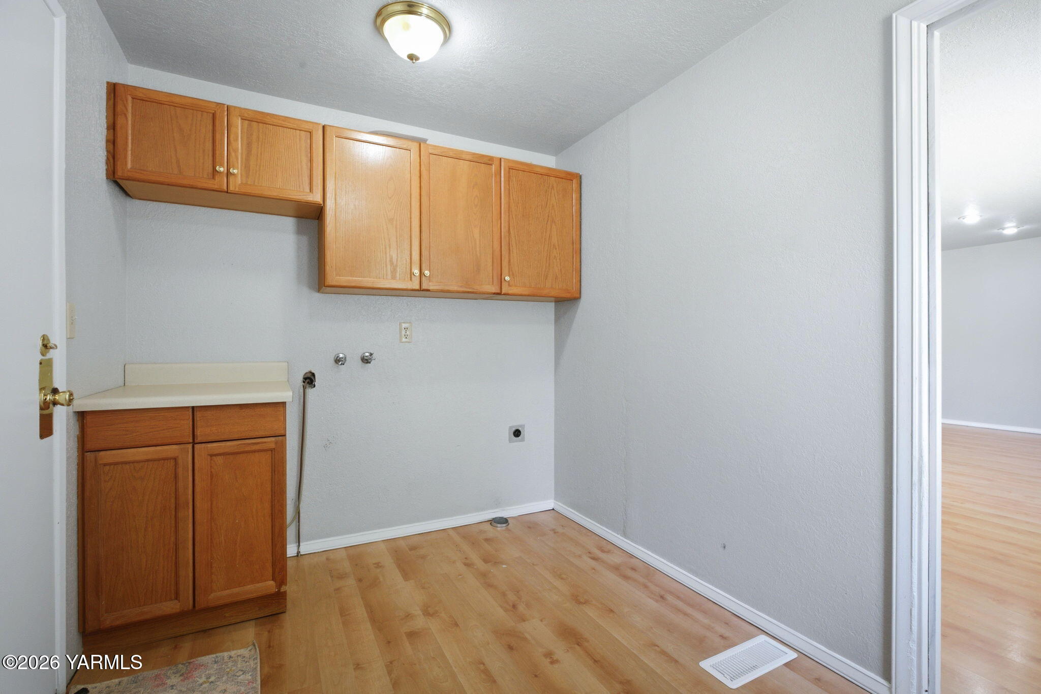 5303 N Sky Vista Ave