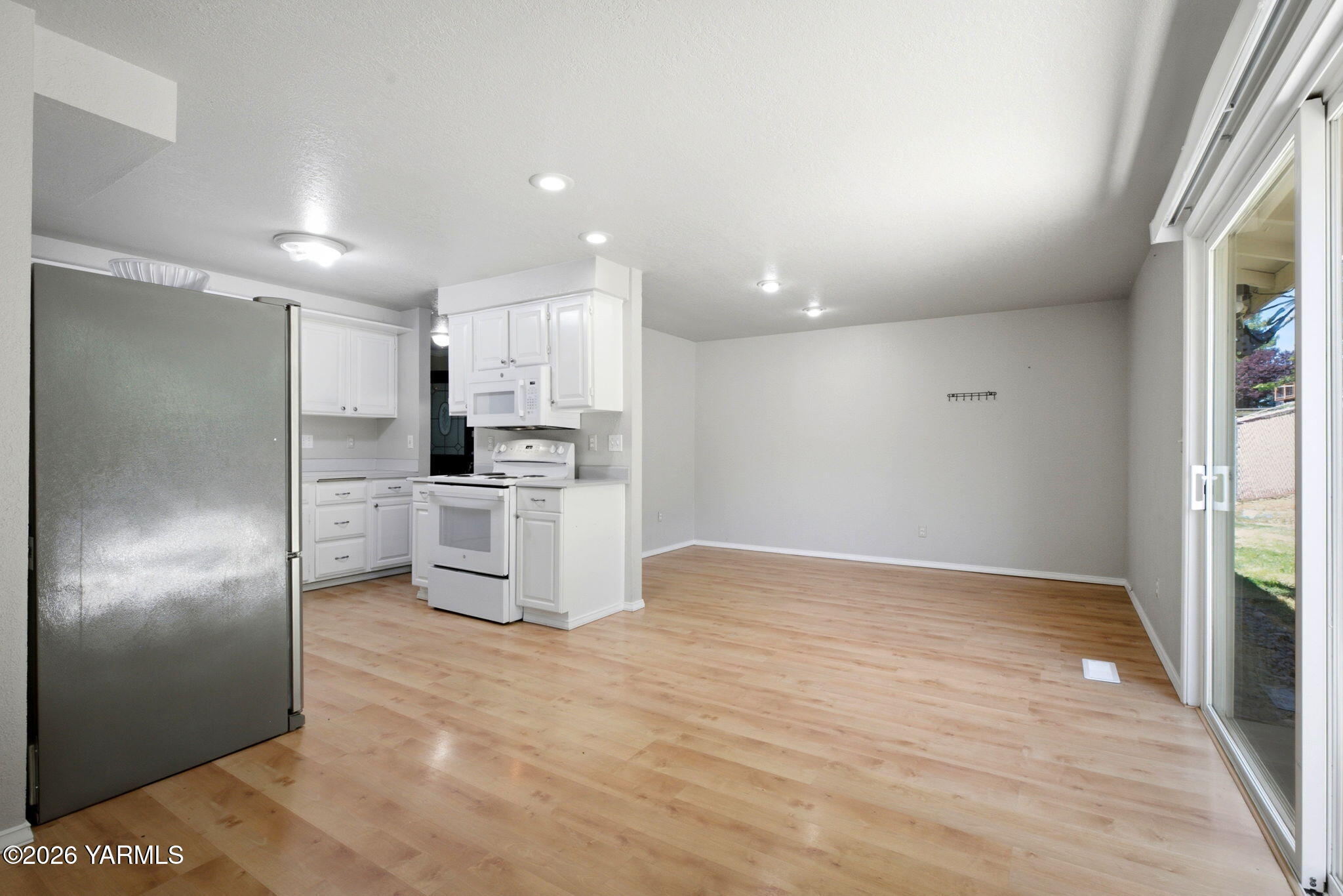 5303 N Sky Vista Ave