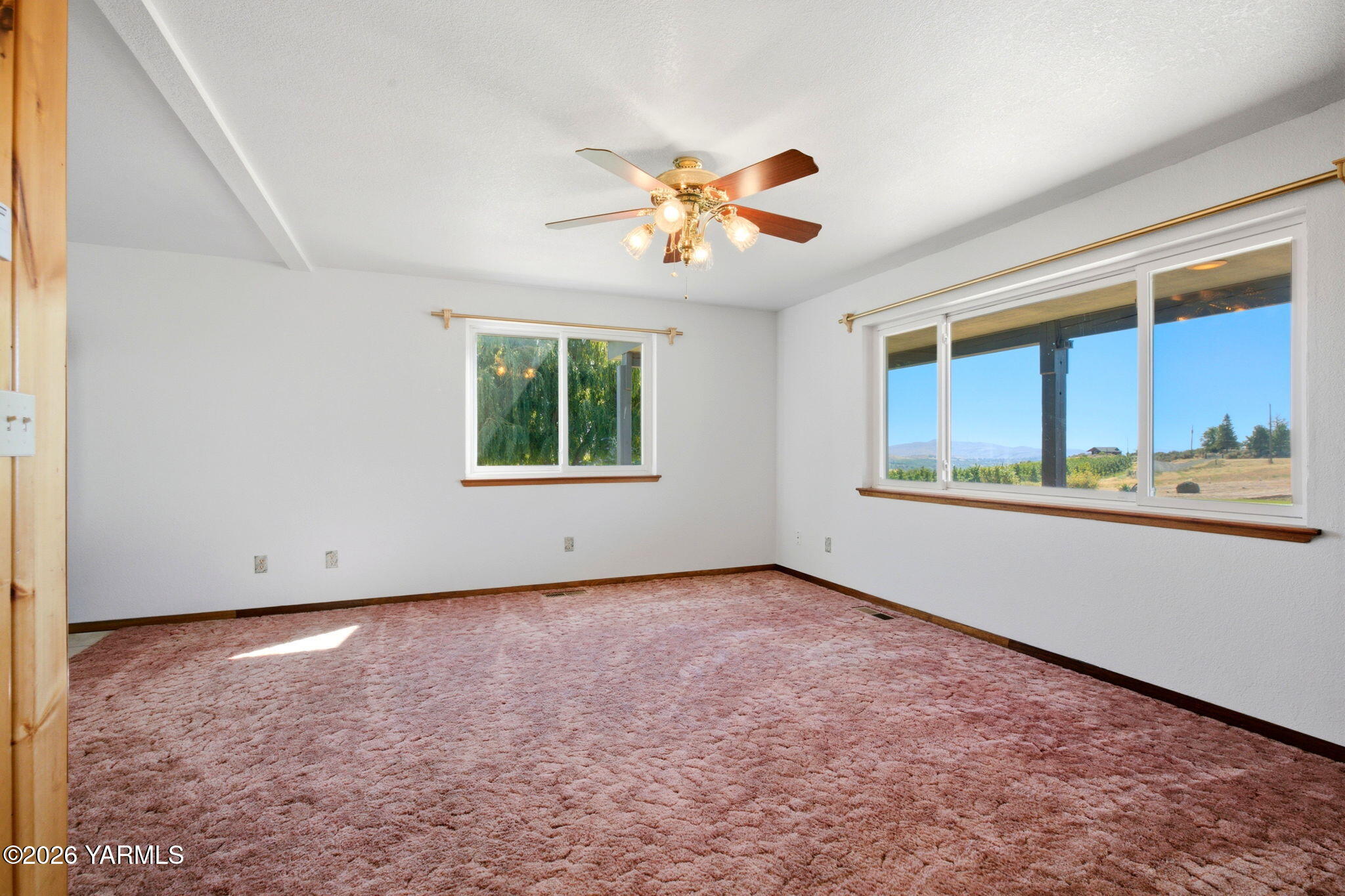 92 Keystone Ln