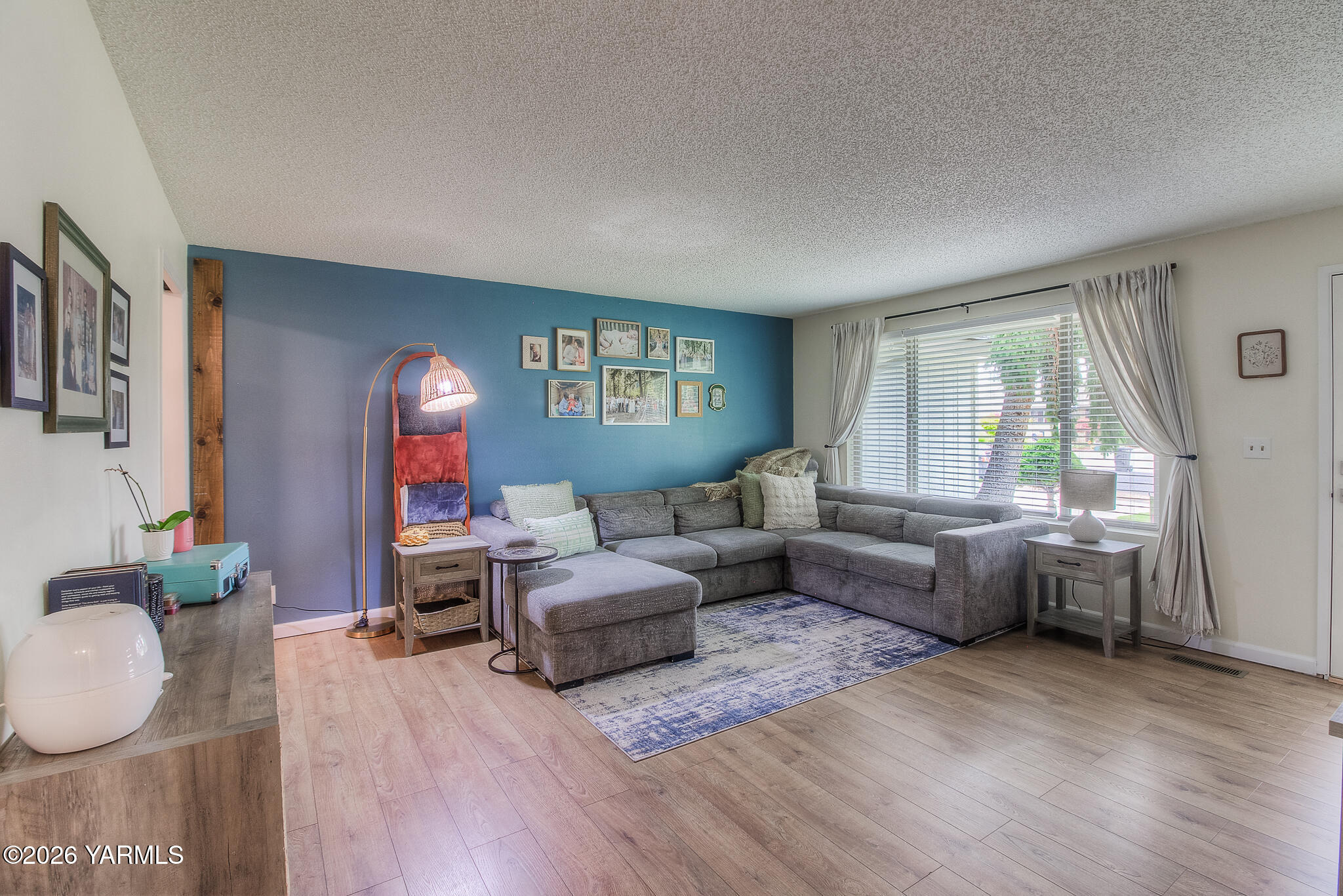 310 S 50th Ave