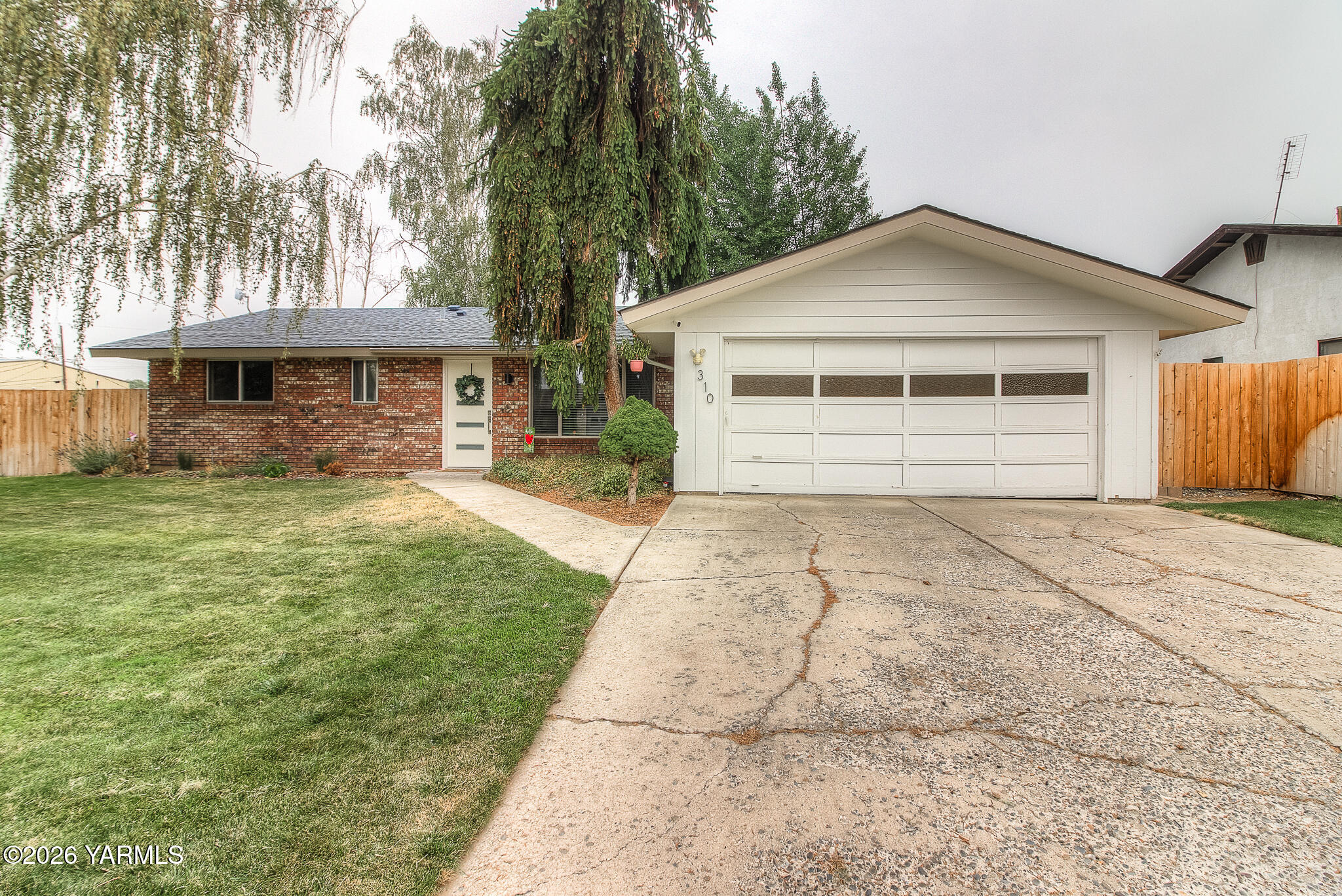 310 S 50th Ave