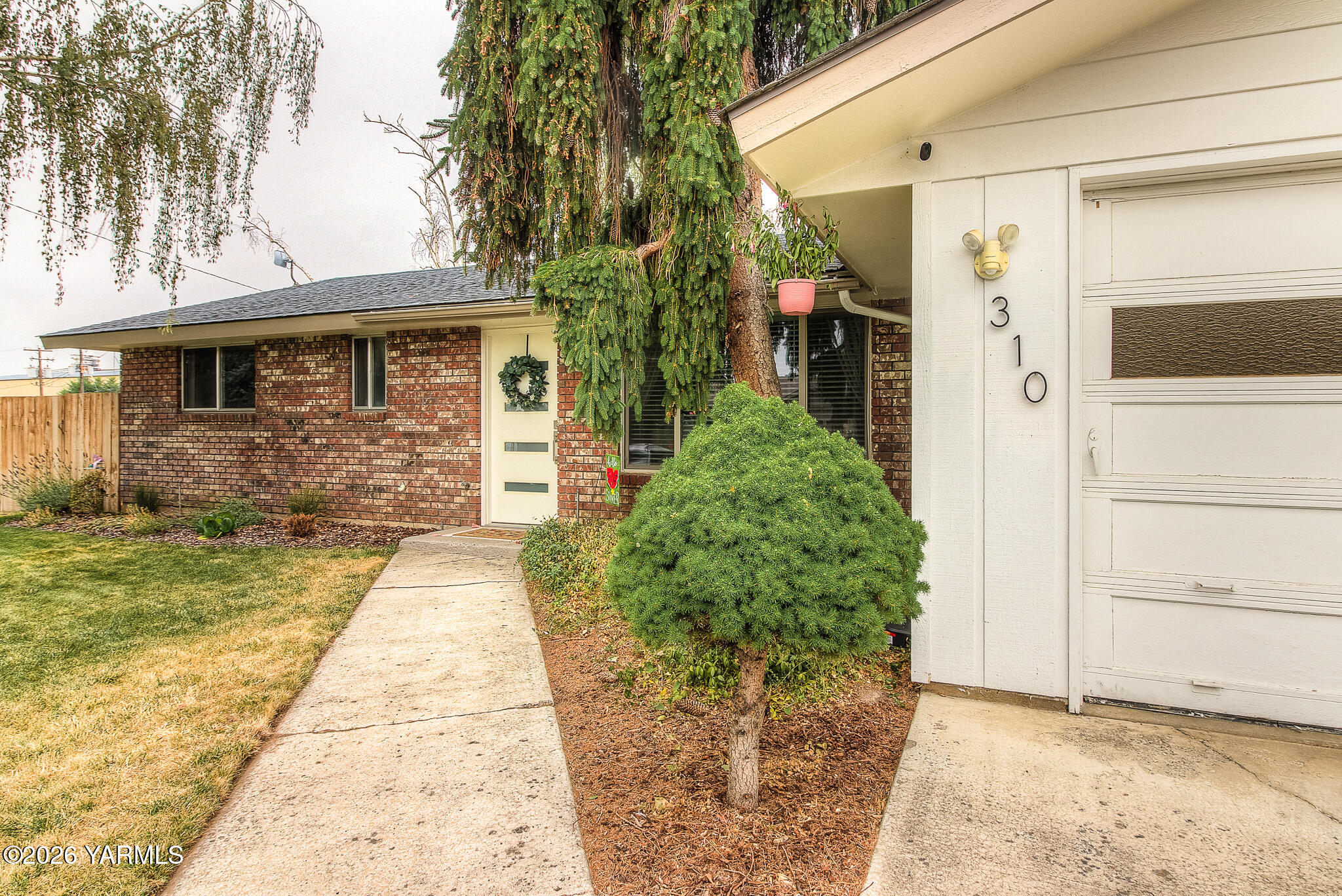 310 S 50th Ave