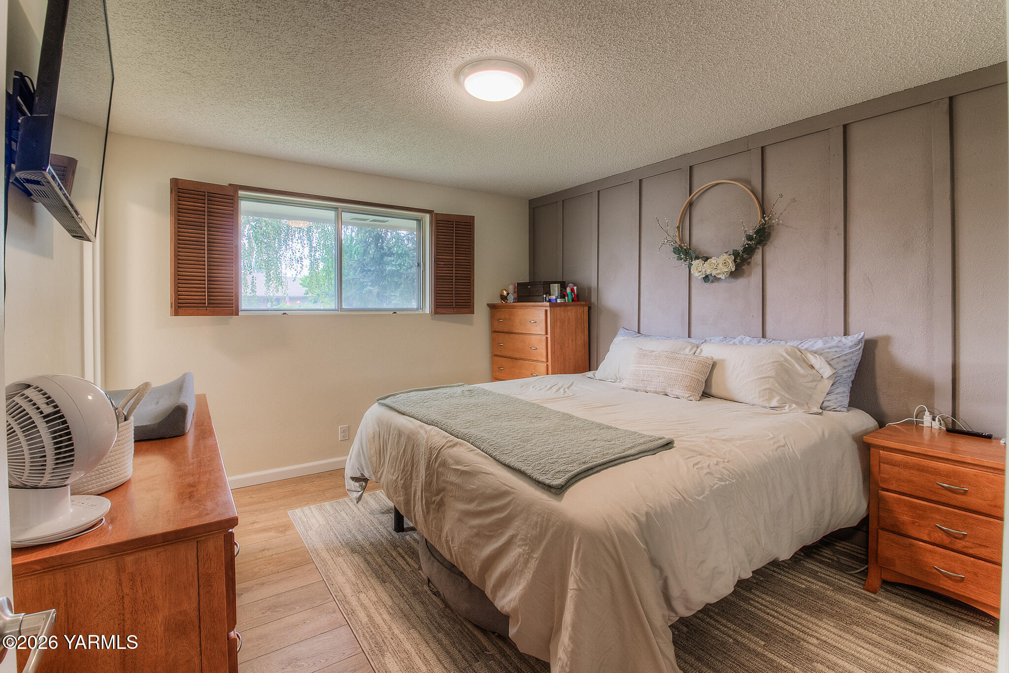 310 S 50th Ave