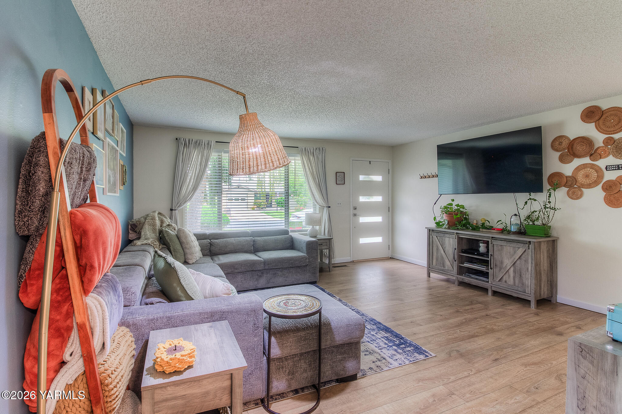 310 S 50th Ave