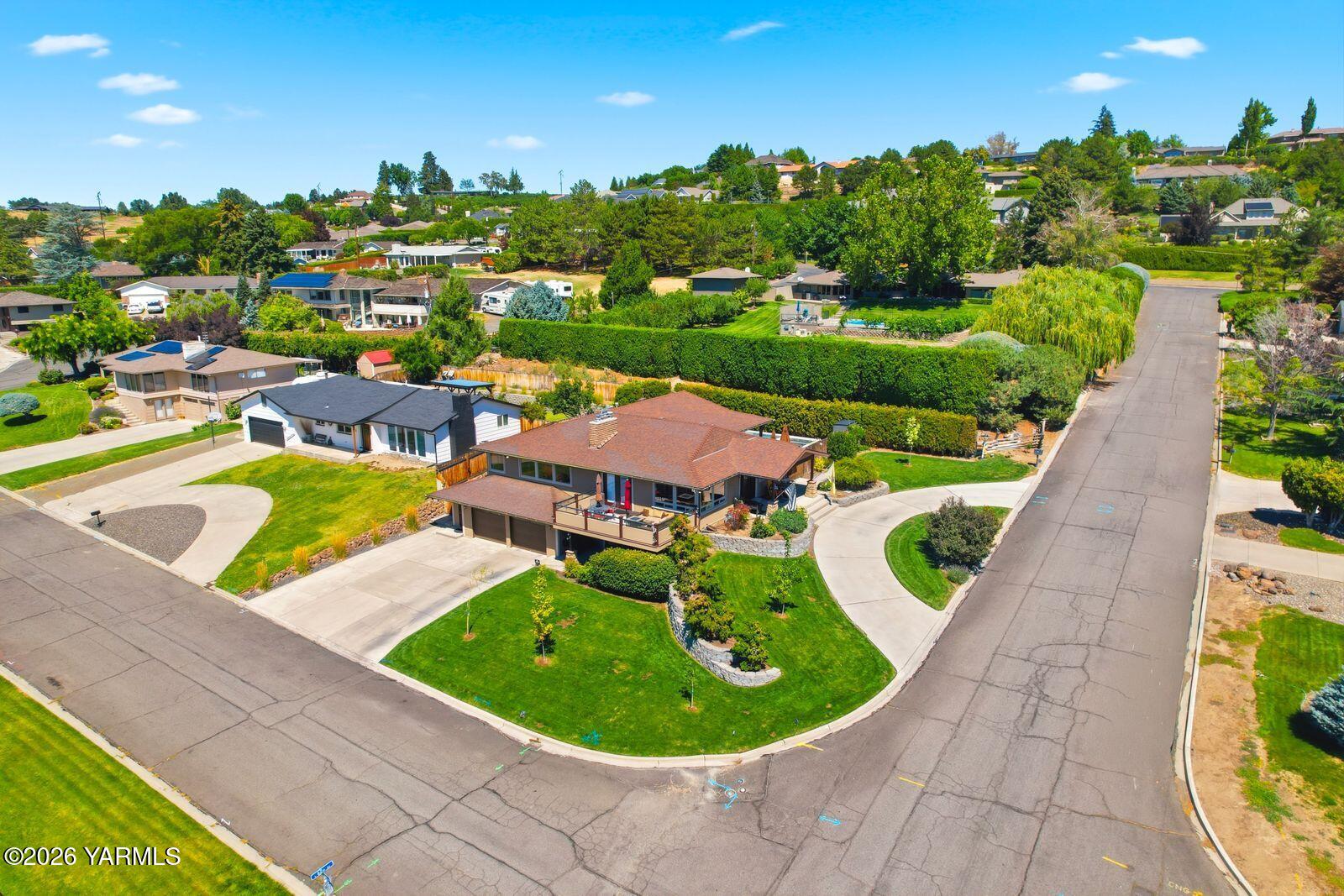 506 N 62nd Ave