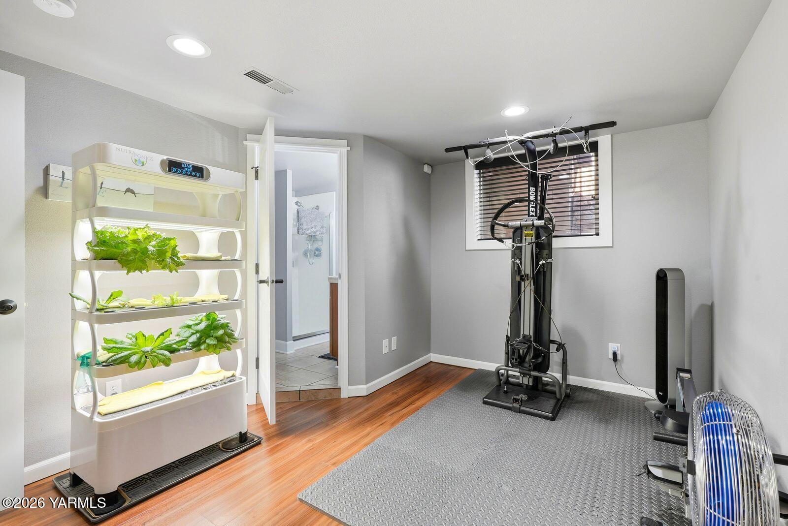 506 N 62nd Ave