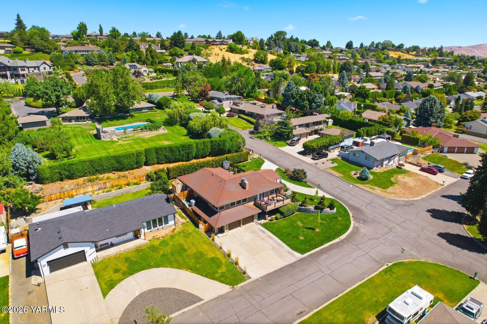 506 N 62nd Ave