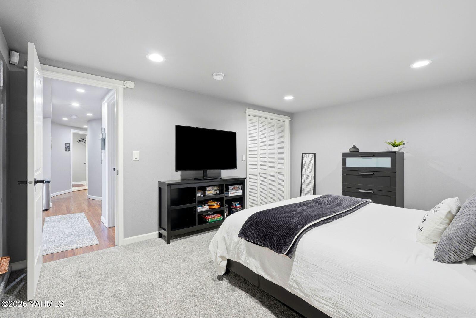 506 N 62nd Ave