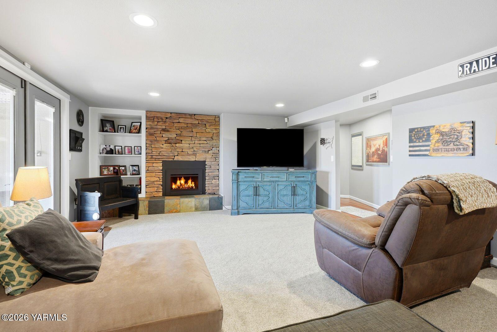 506 N 62nd Ave