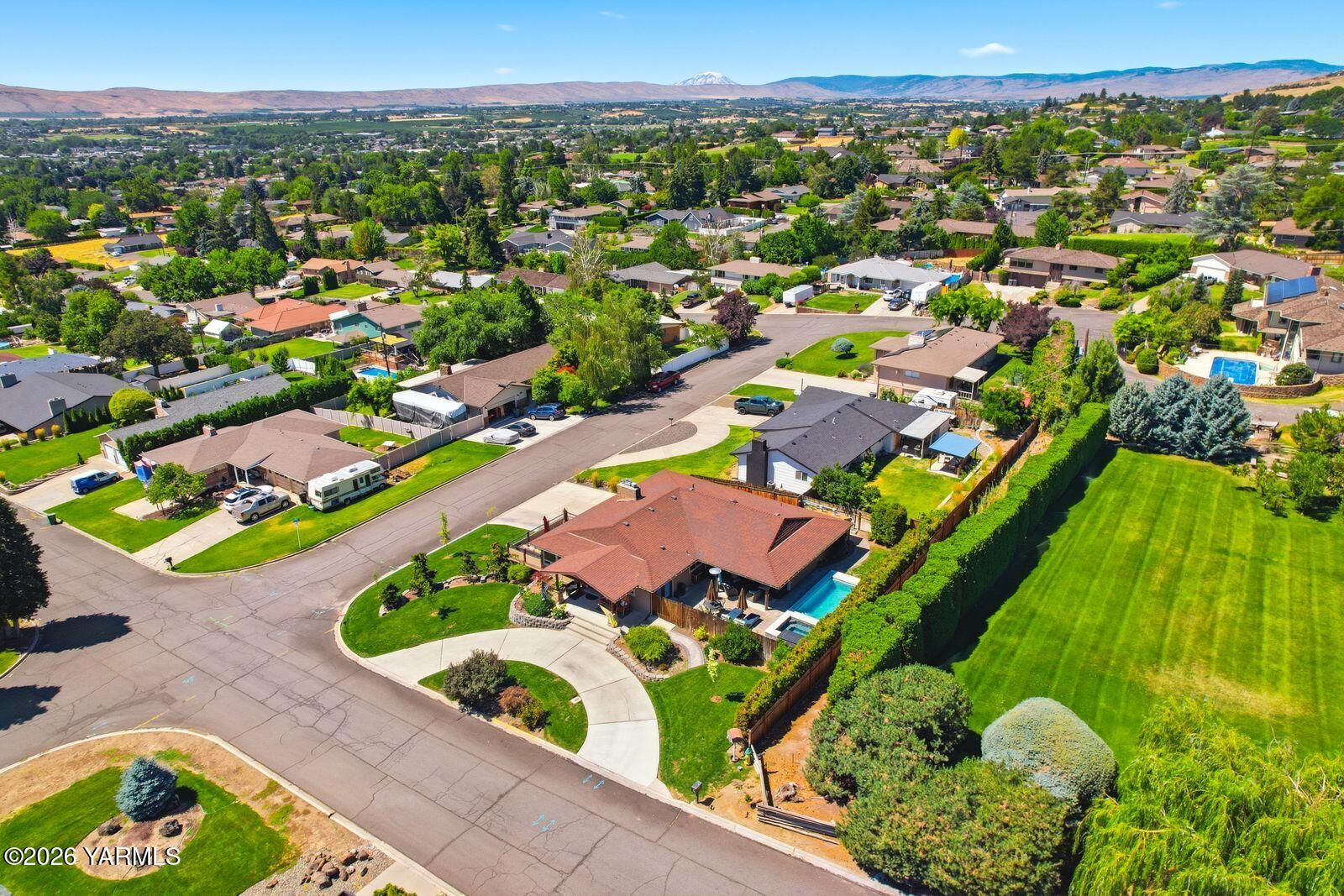 506 N 62nd Ave