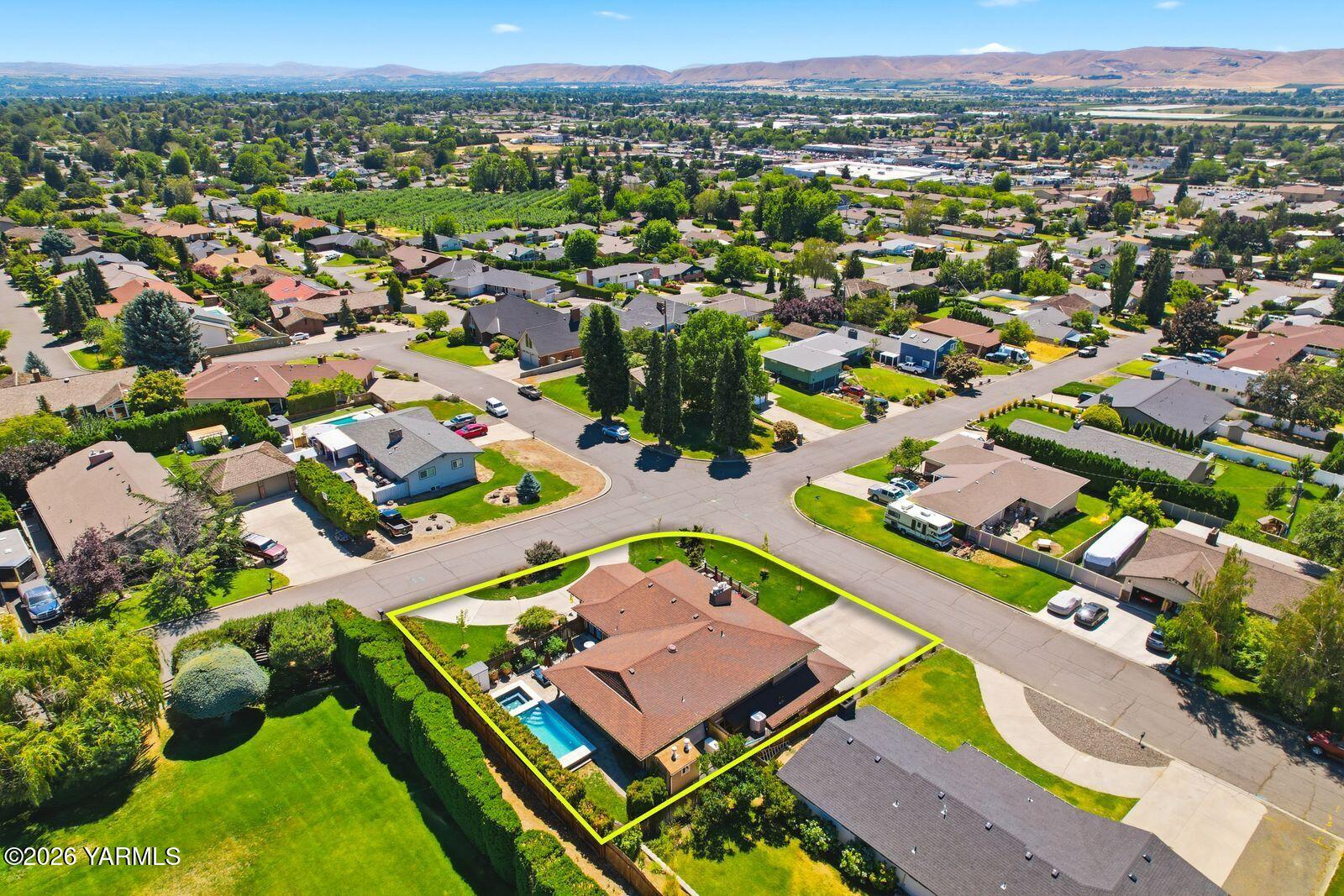 506 N 62nd Ave