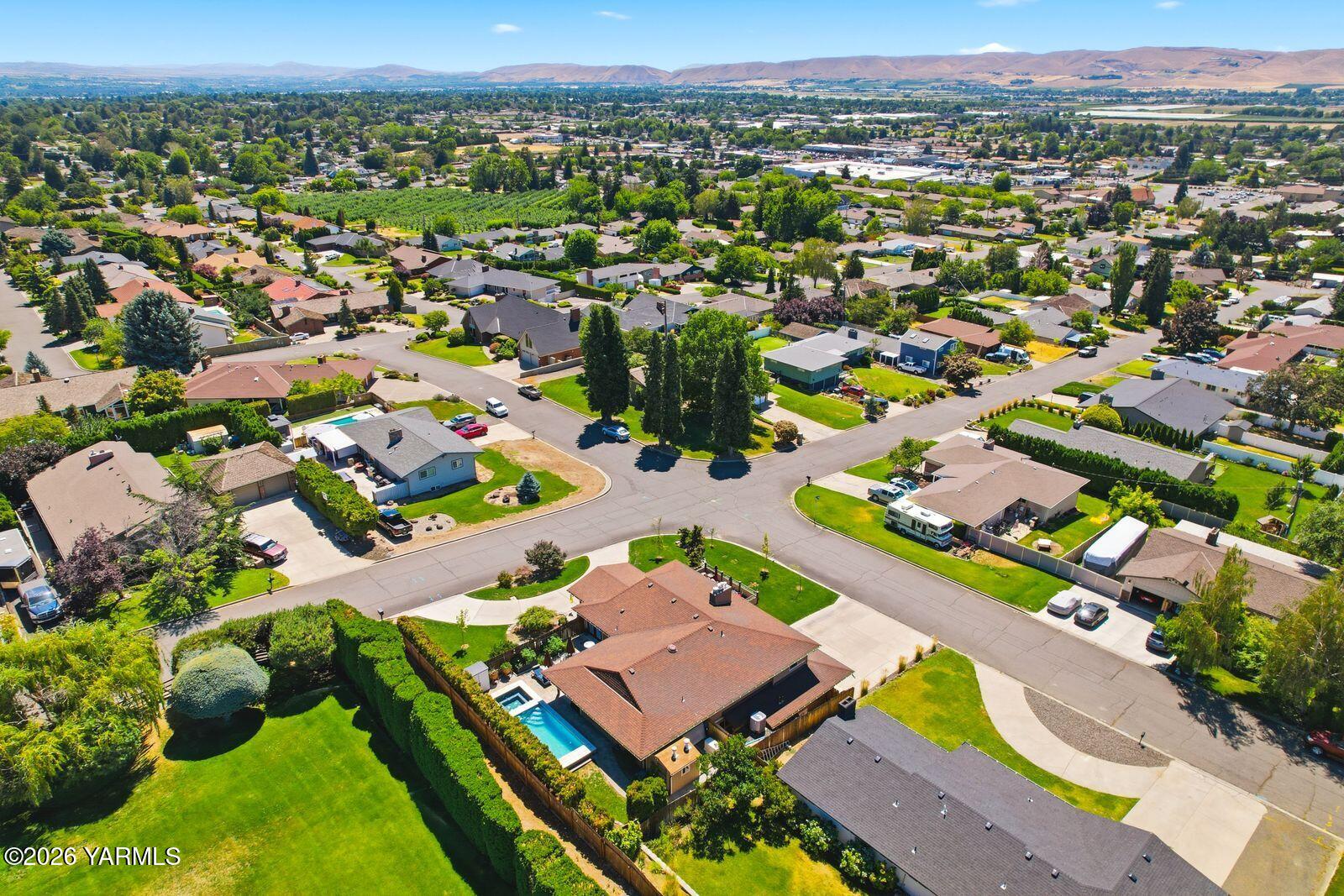 506 N 62nd Ave
