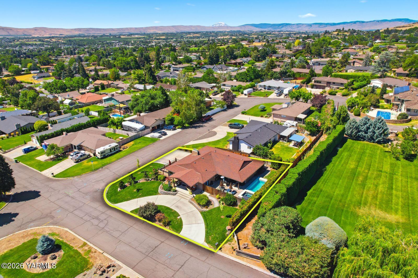 506 N 62nd Ave