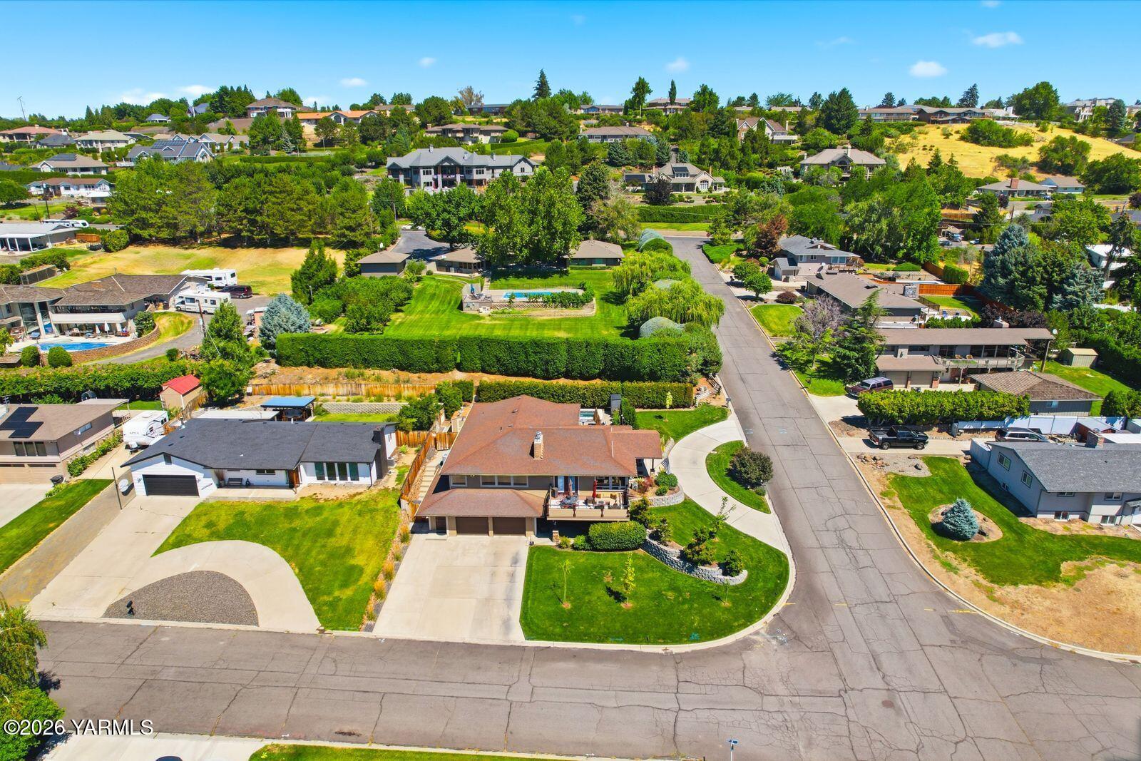 506 N 62nd Ave