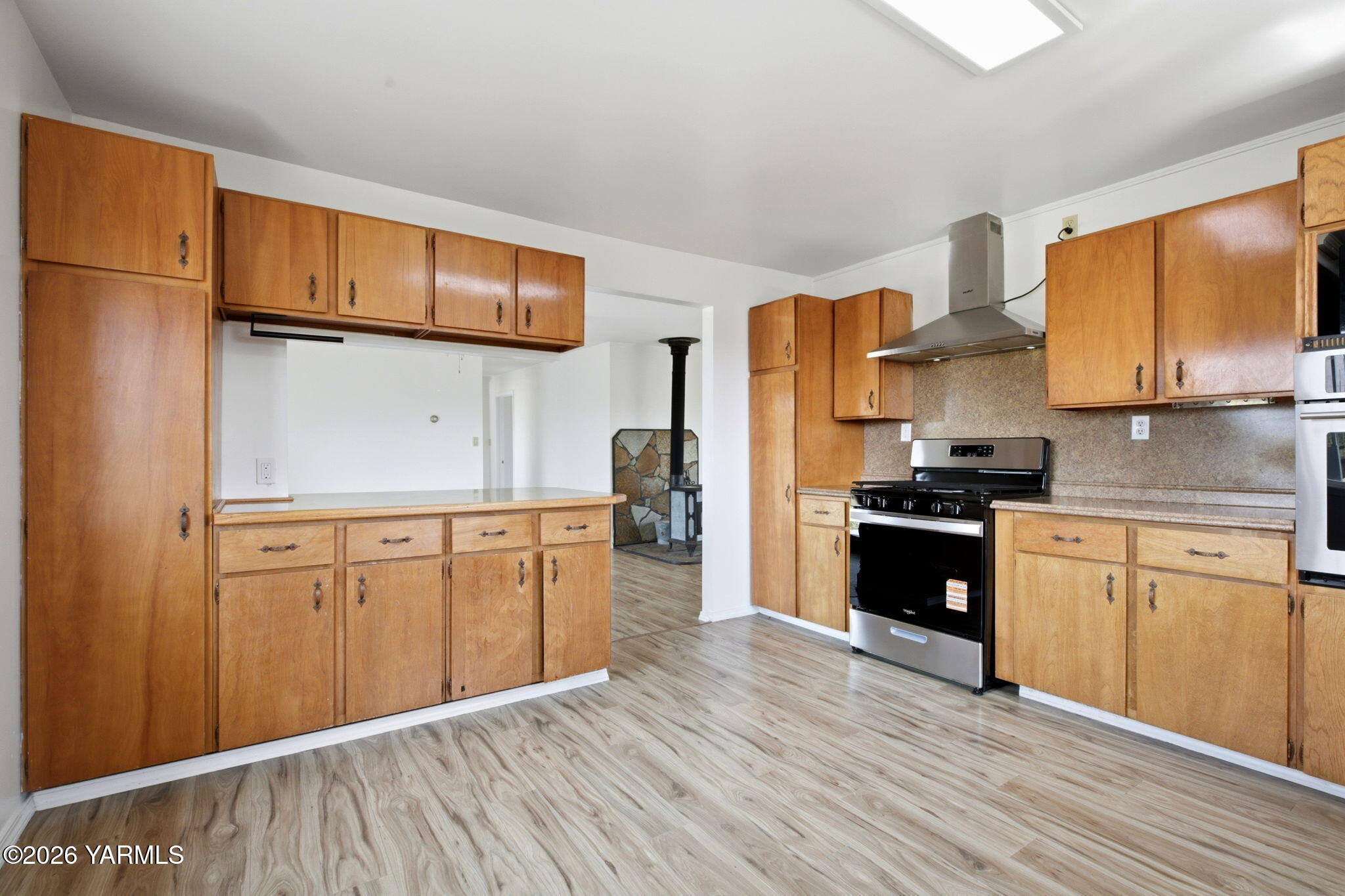 1660 Thompson Rd