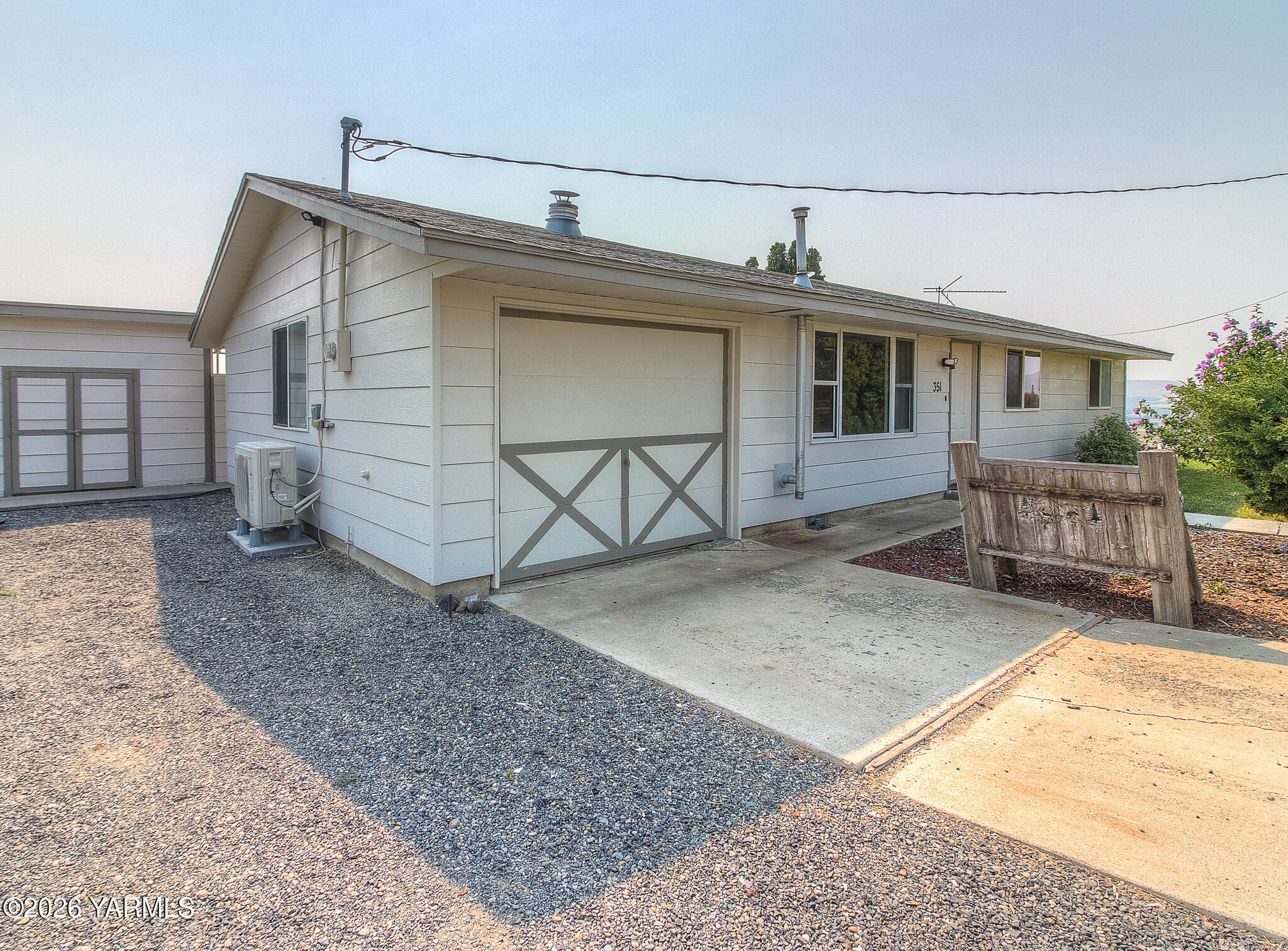 351 N Beane Rd