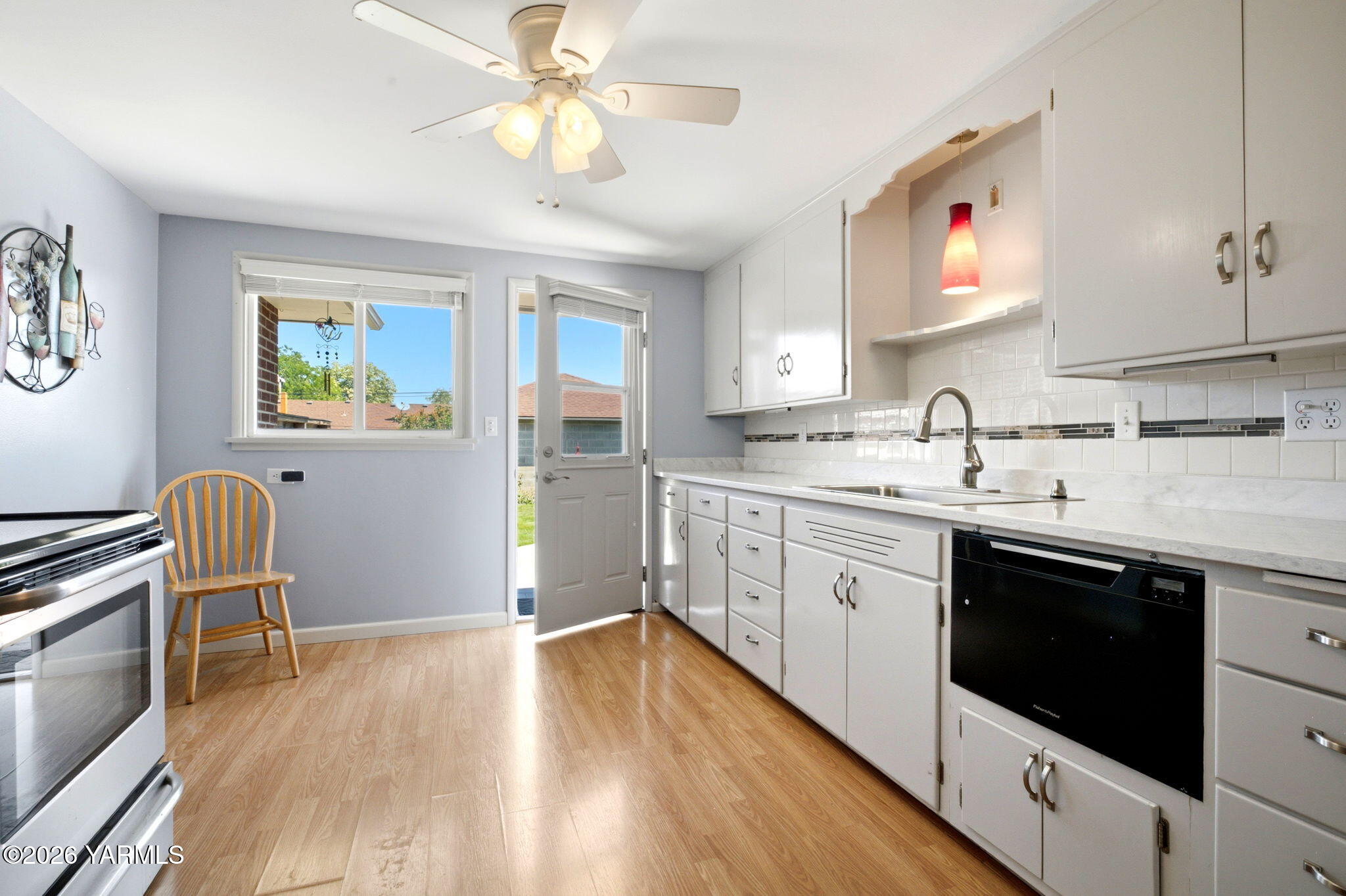 313 N 42nd Ave