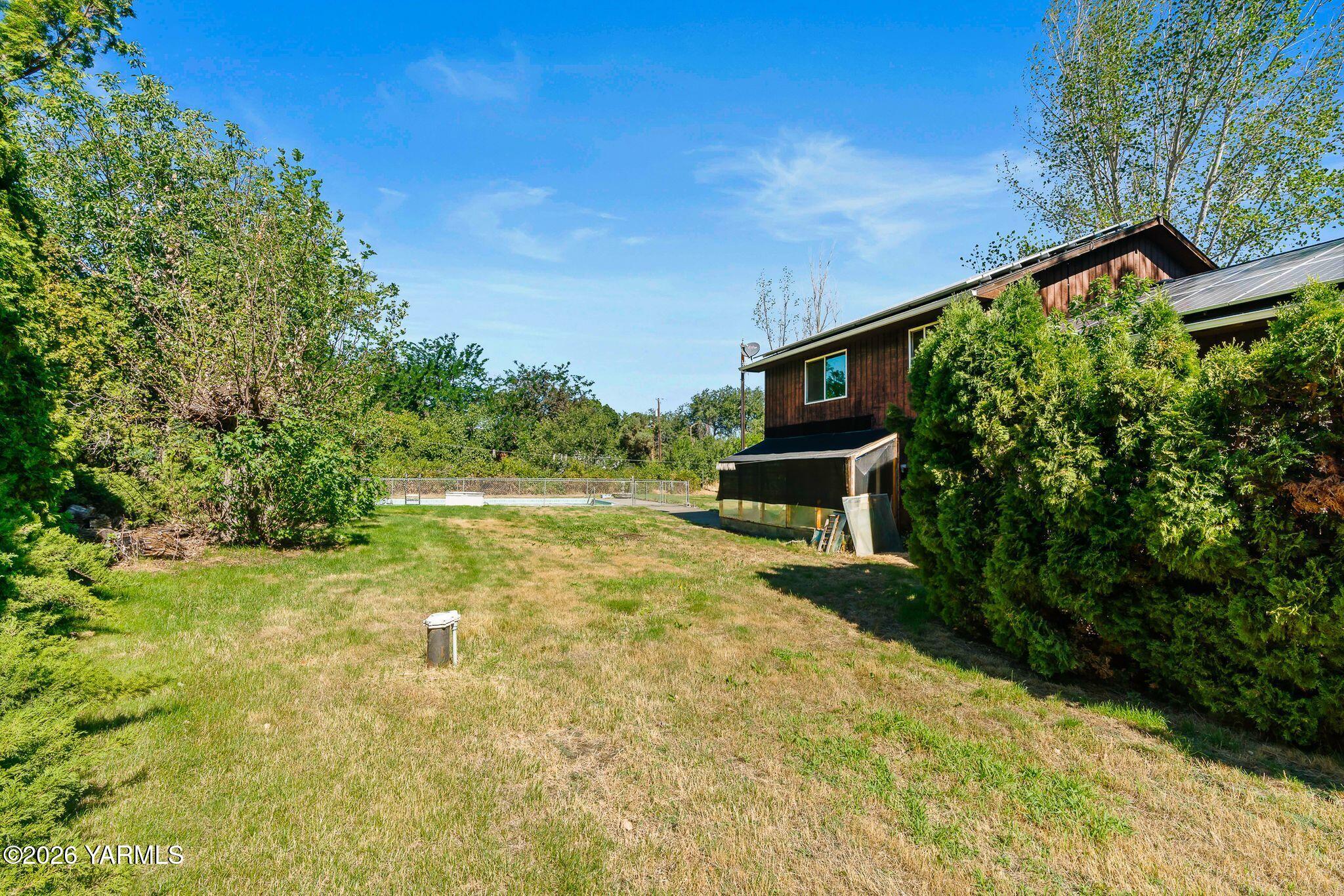 10806 Summitview Rd