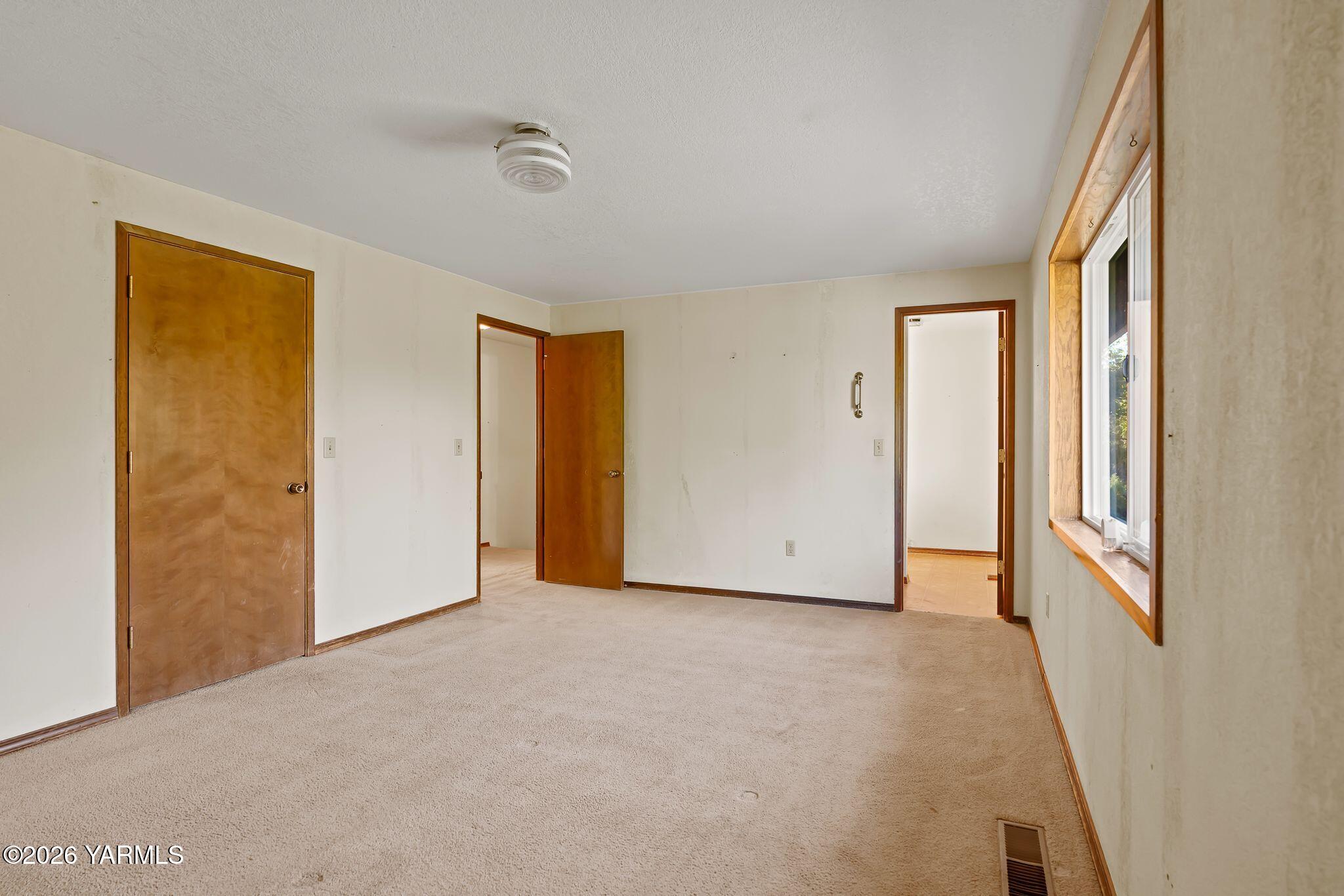 10806 Summitview Rd