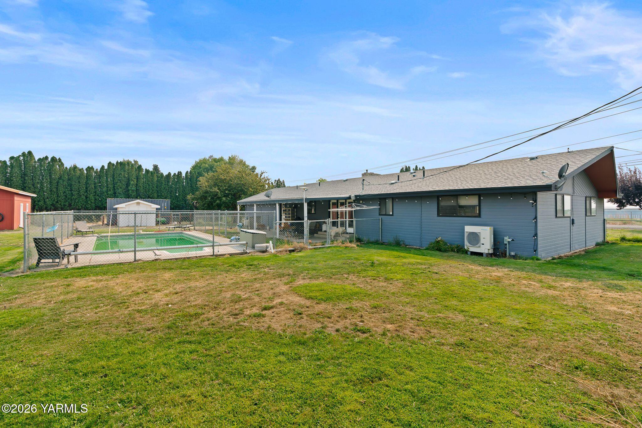 1709 Beaudry Rd
