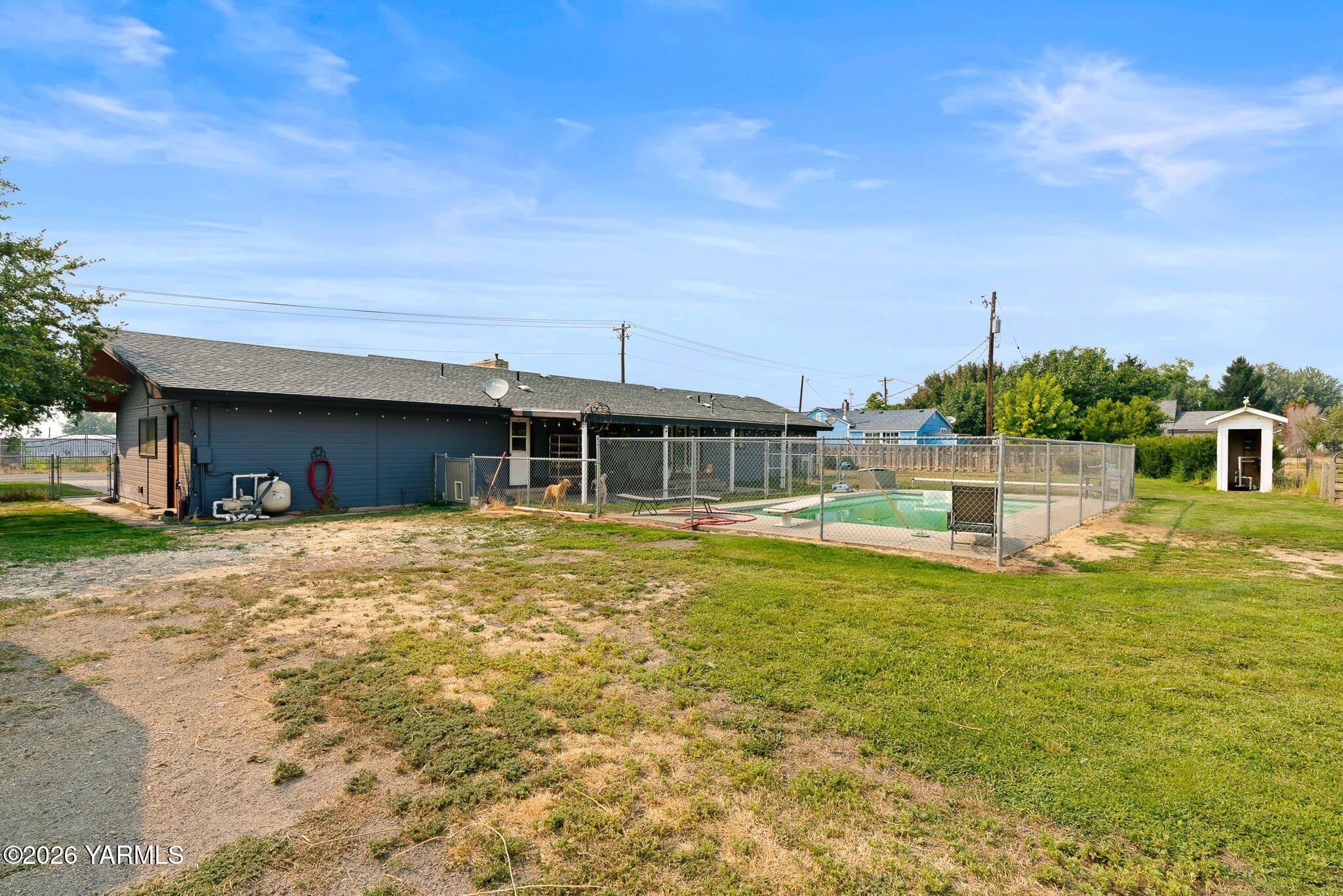 1709 Beaudry Rd