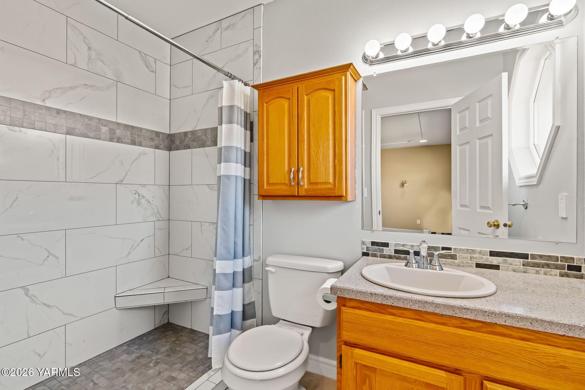 1407 W Cherry Ave