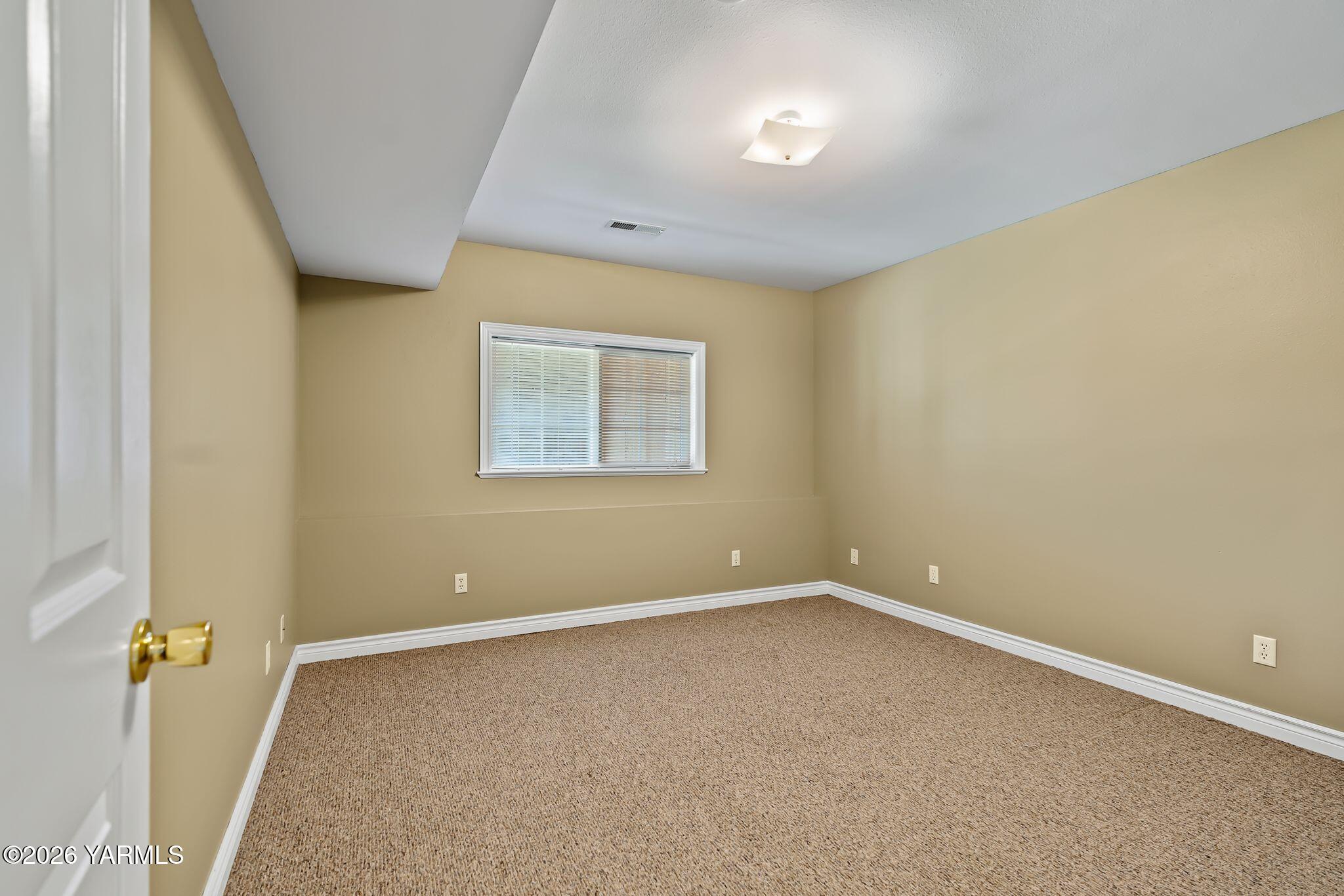 1407 W Cherry Ave
