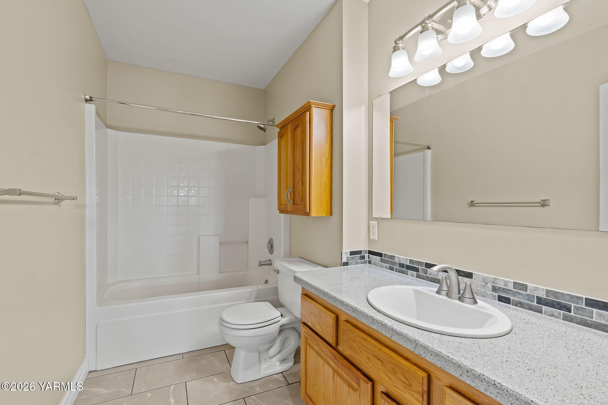 1407 W Cherry Ave