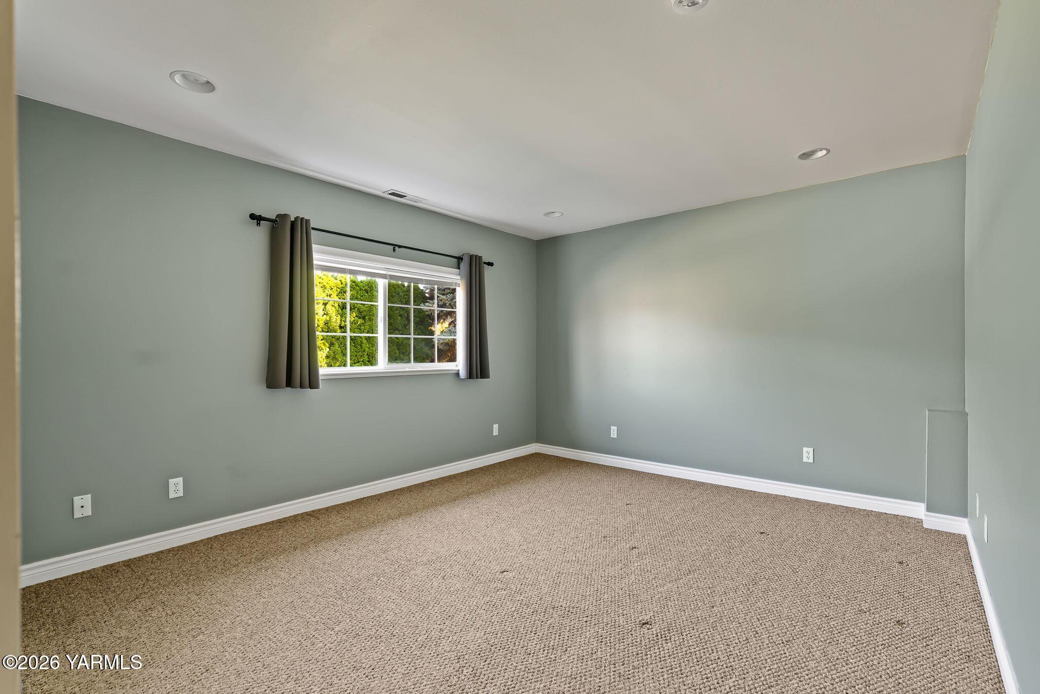 1407 W Cherry Ave