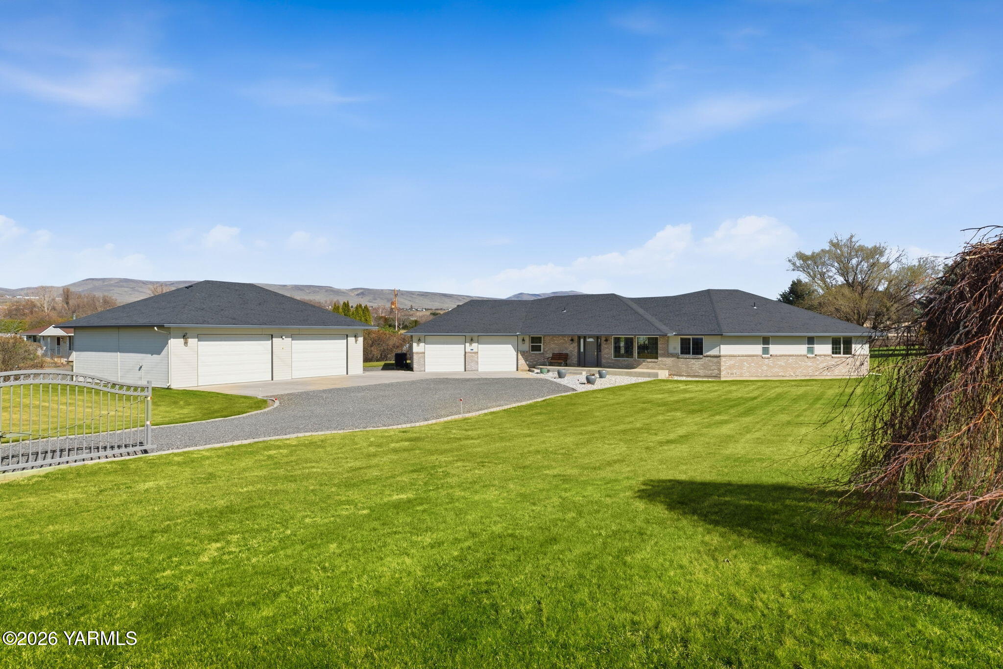 461 White Rd