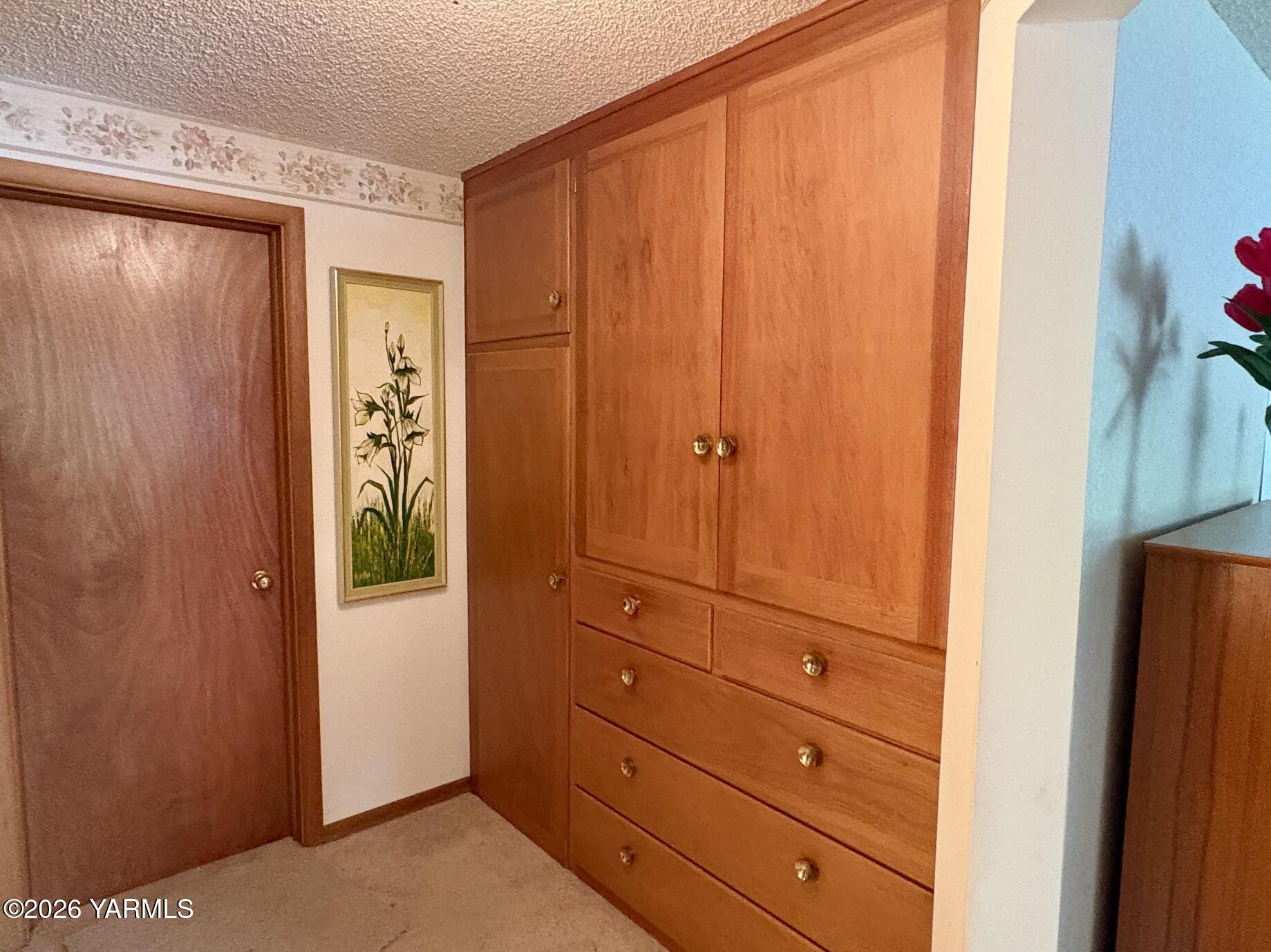 223 N 38th Ave