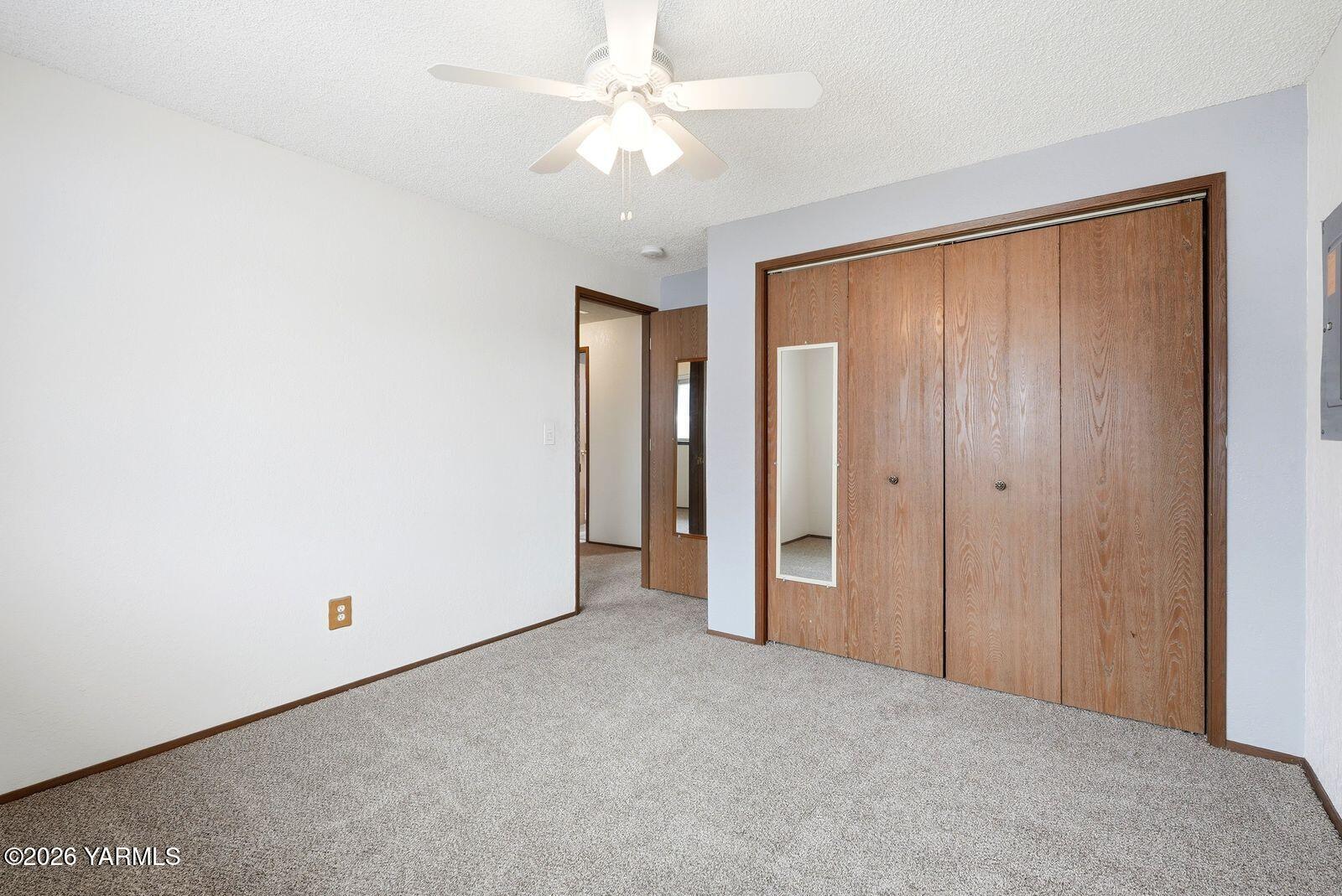 600 S 69th Ave