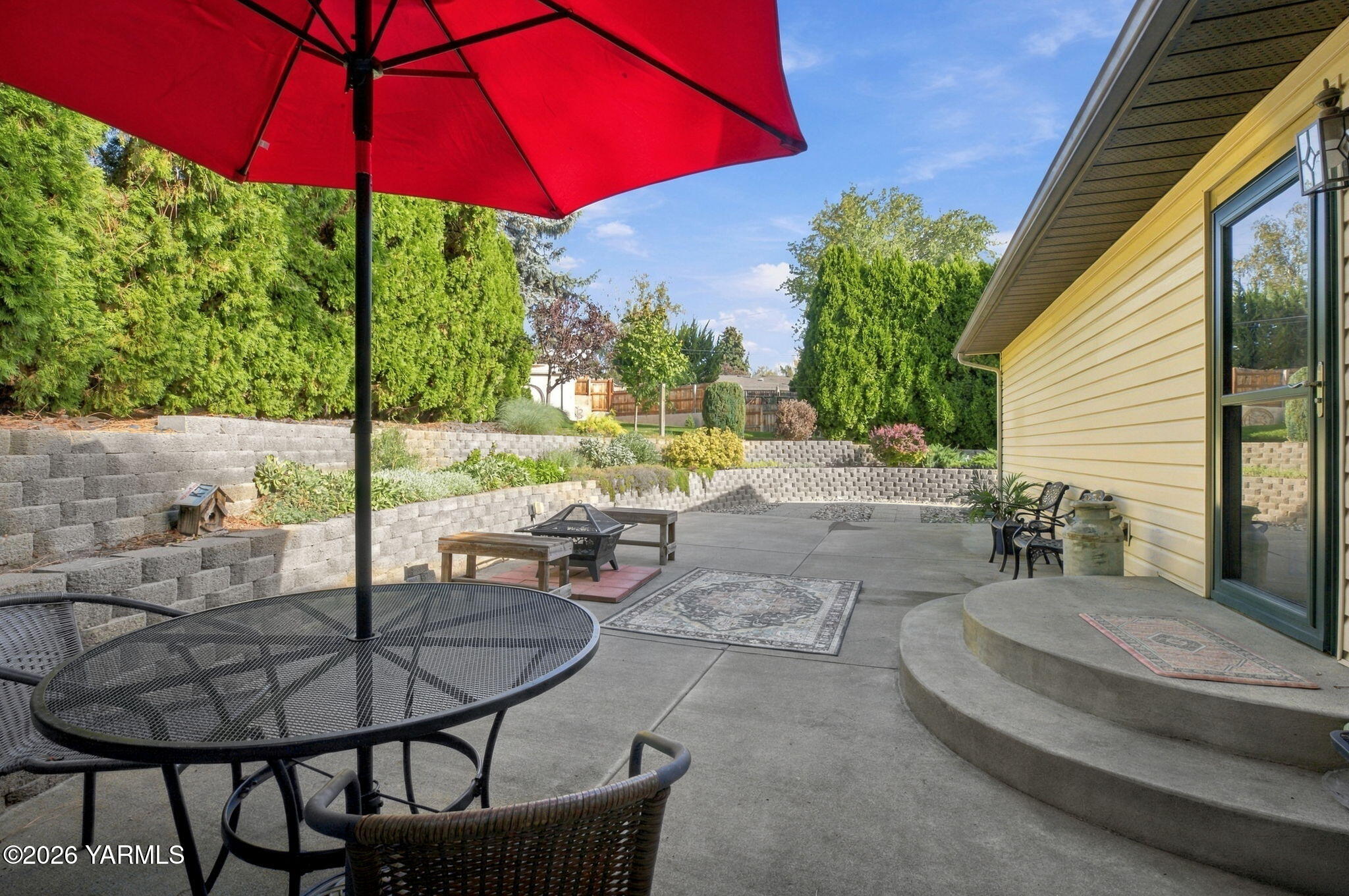 706 N 47th Ave