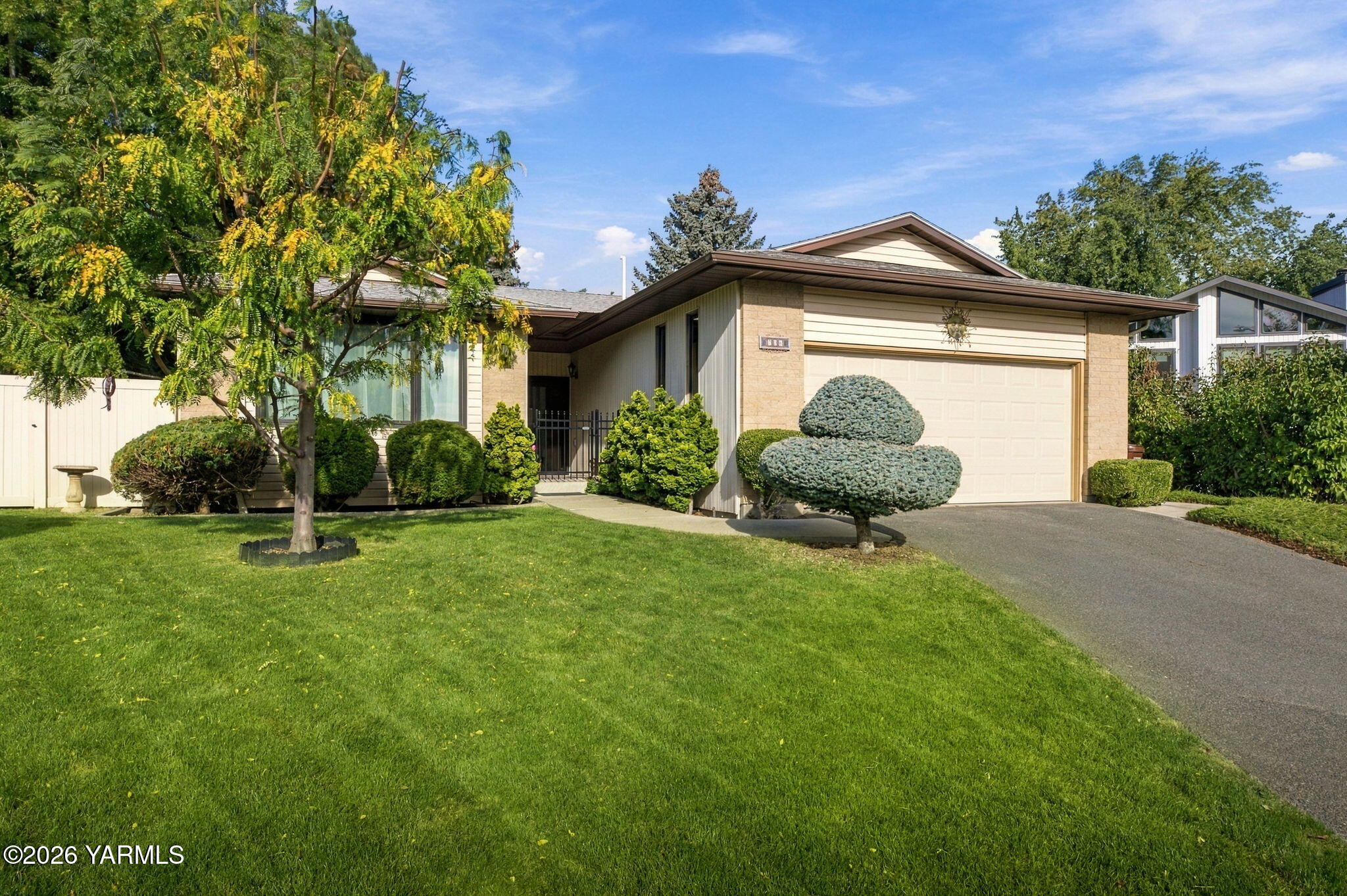 706 N 47th Ave