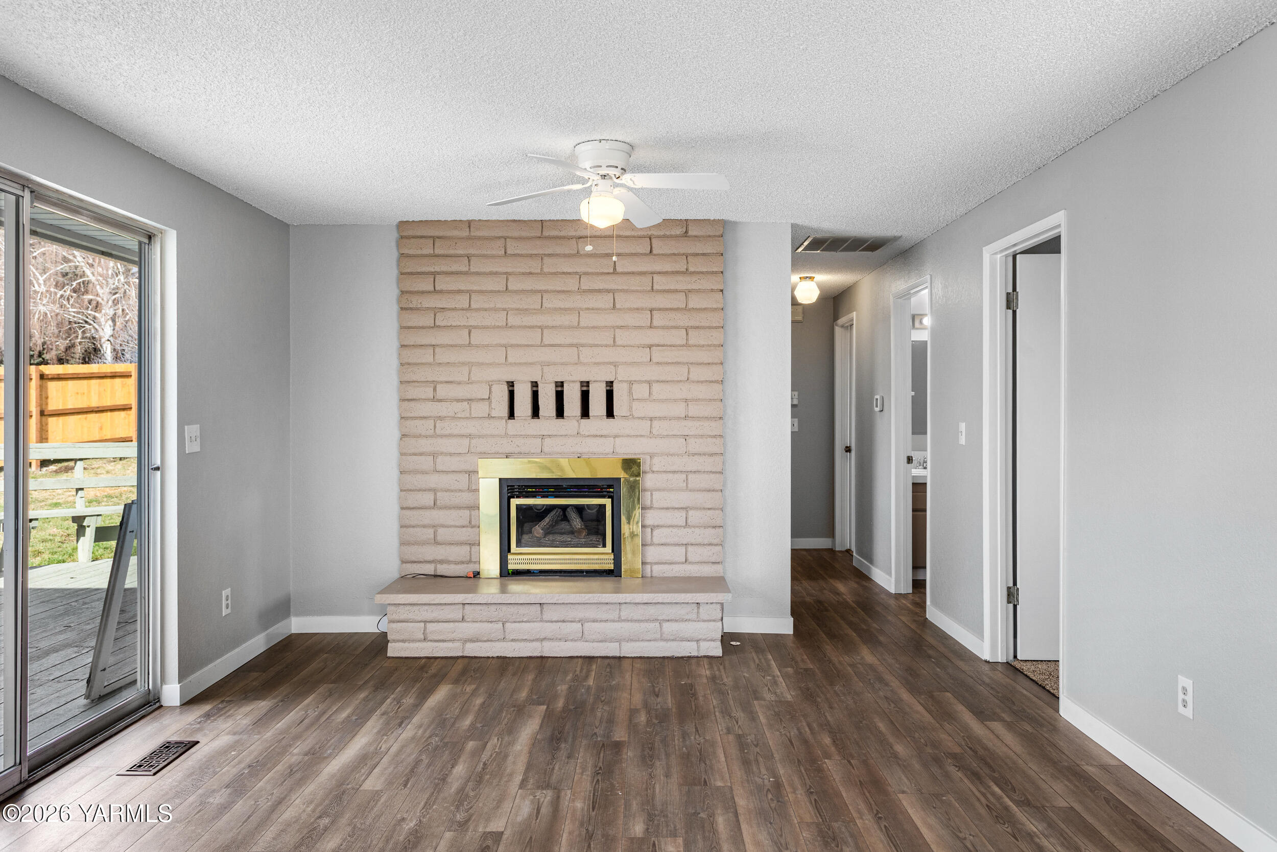 8801 Alpine Ct